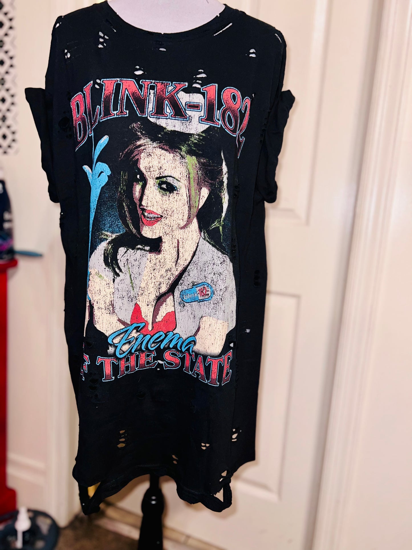 Blink 182 Oversized Distressed Tee
