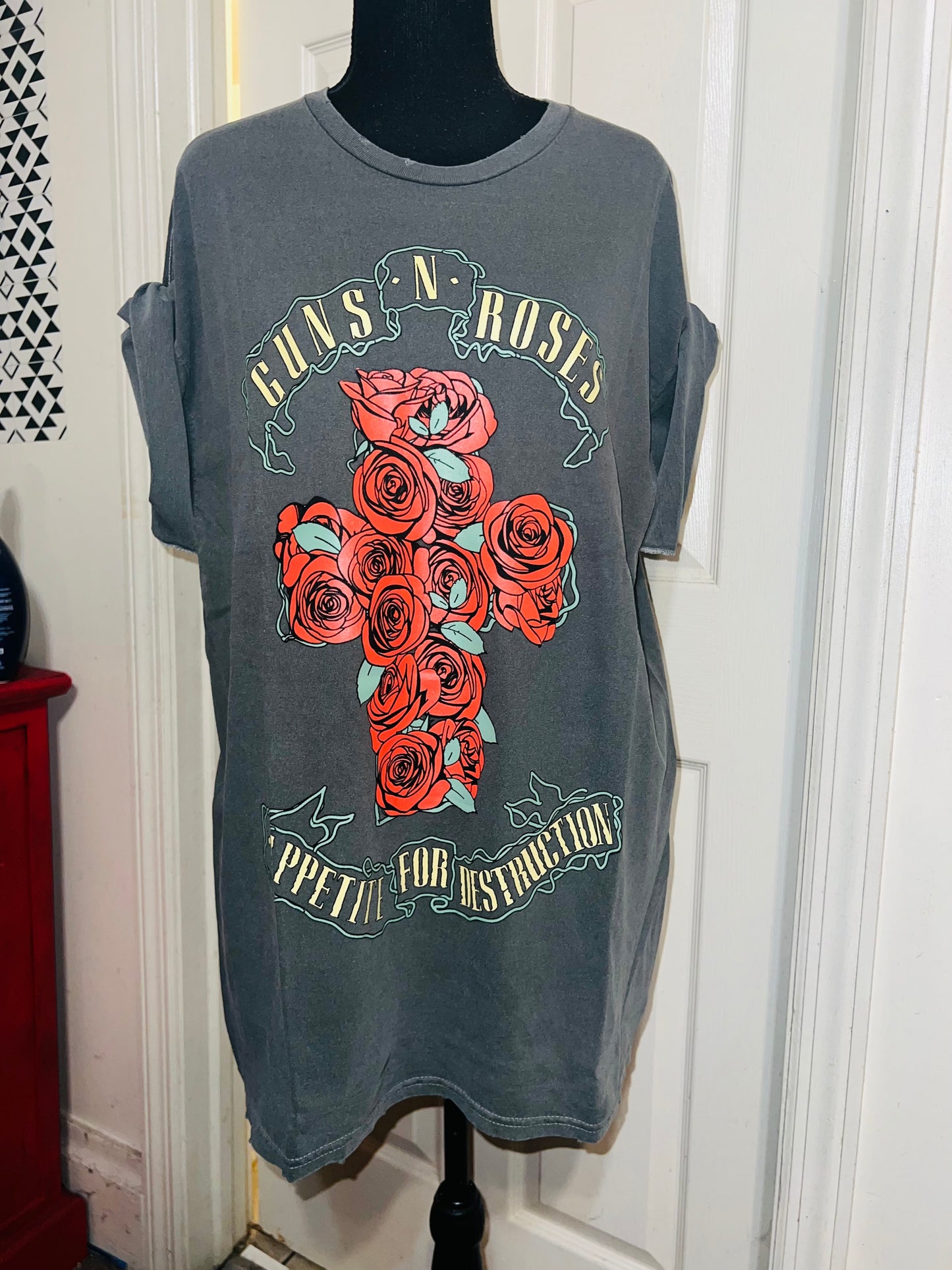 Guns n Roses Oversized Distressed Tee