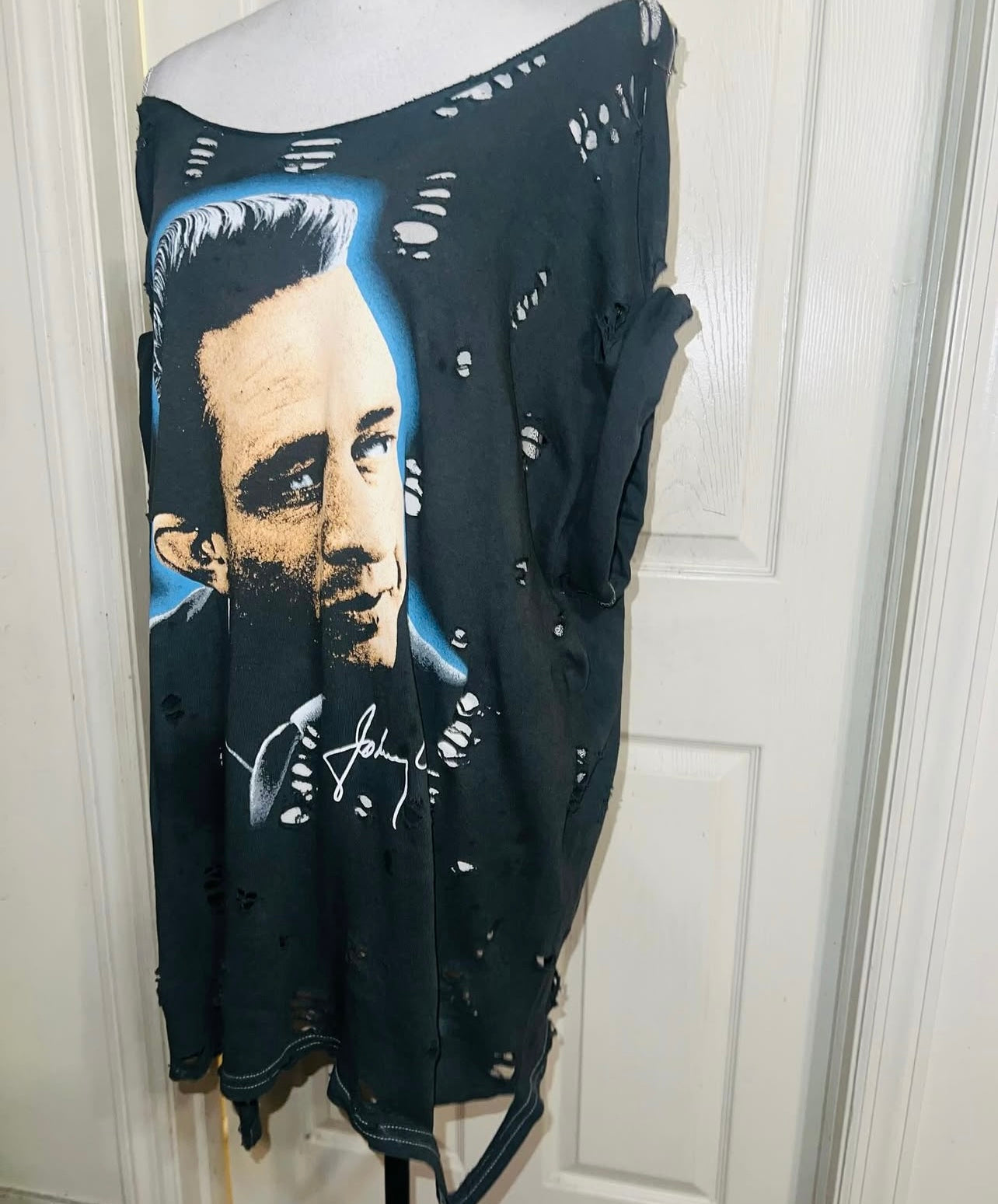 Johnny Cash Oversized Distressed Tee