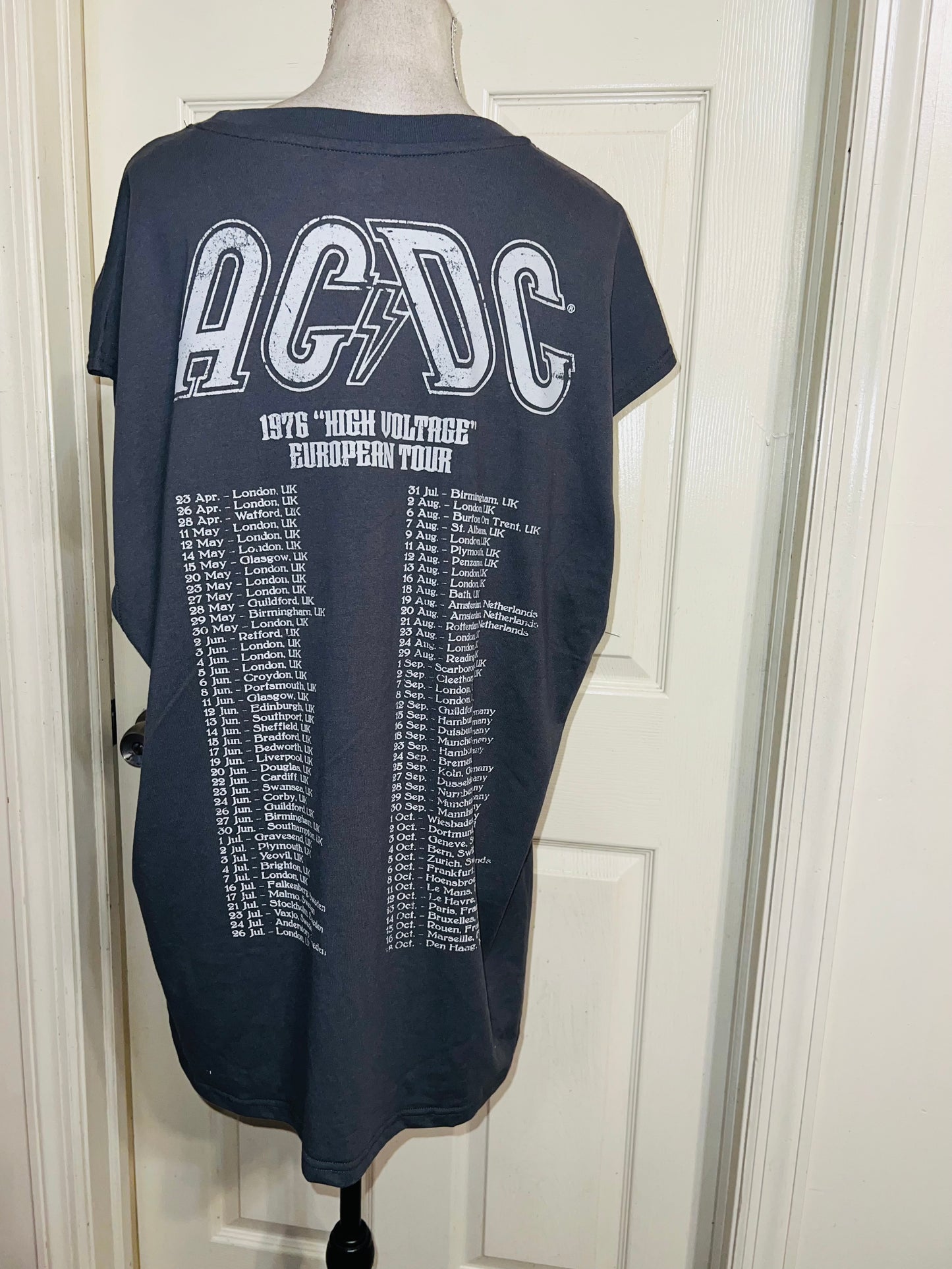 AC/DV Double Sided Oversized Distressed Tank