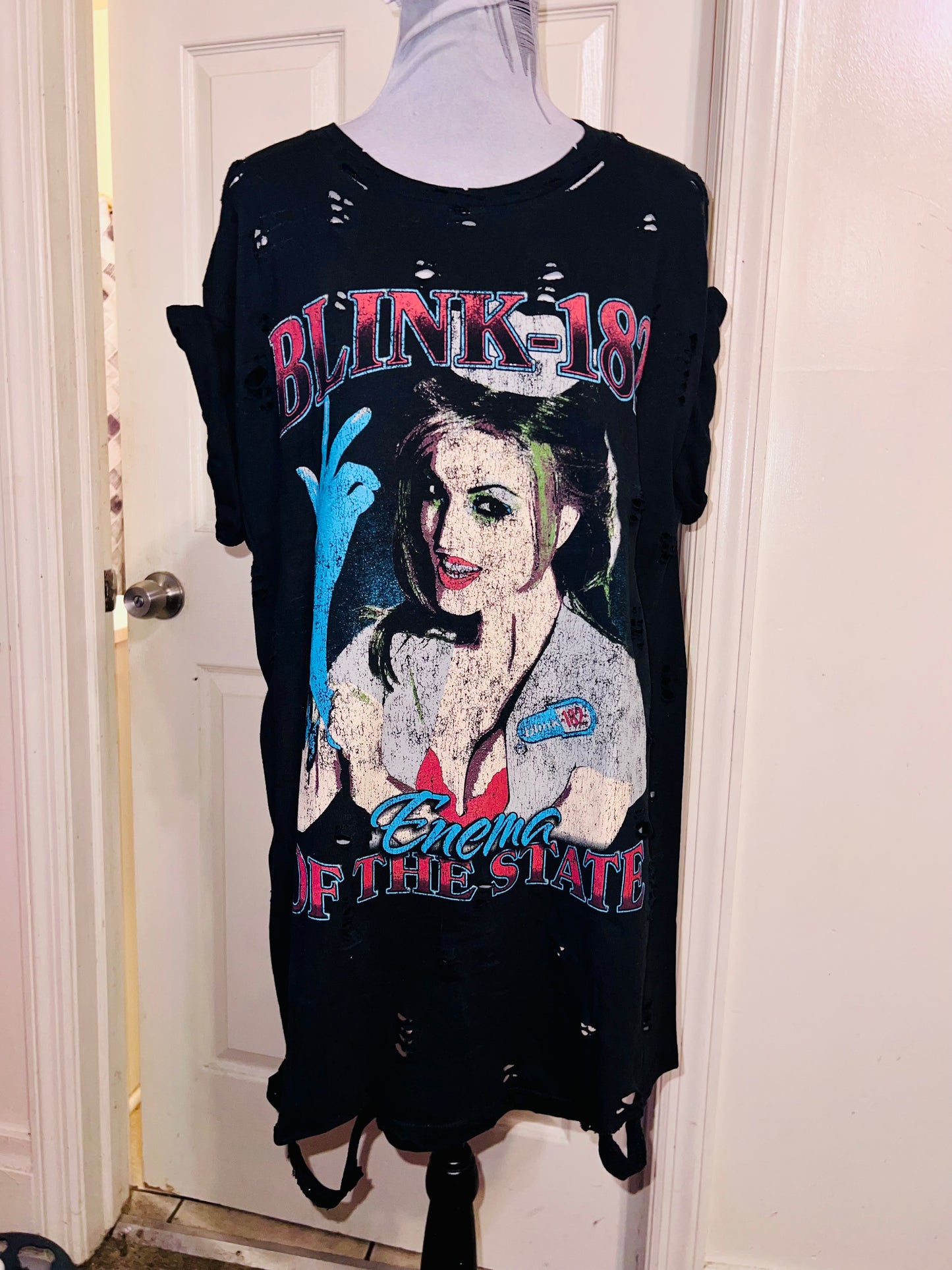Blink 182 Oversized Distressed Tee