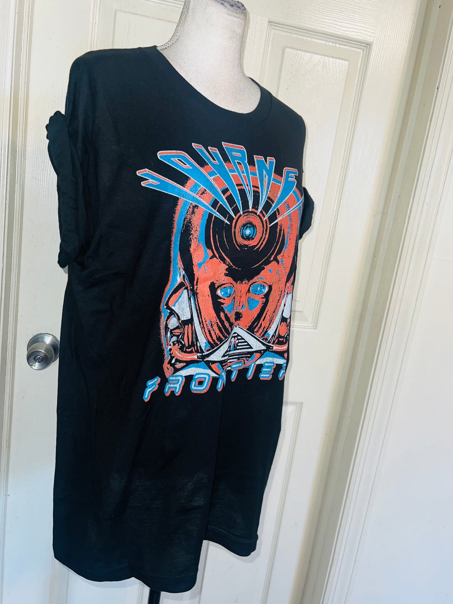 Journey Oversized Distressed Tee