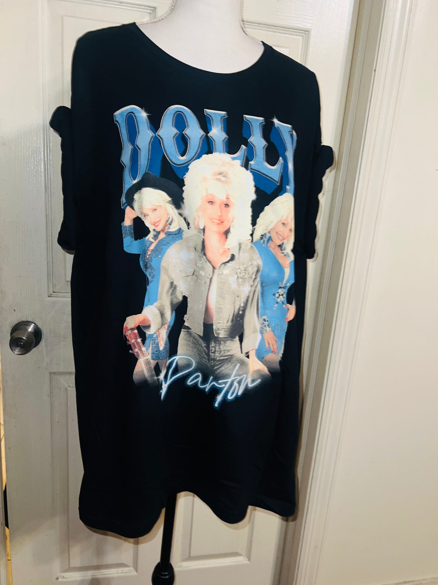 Dolly Parton Oversized Distressed Tee