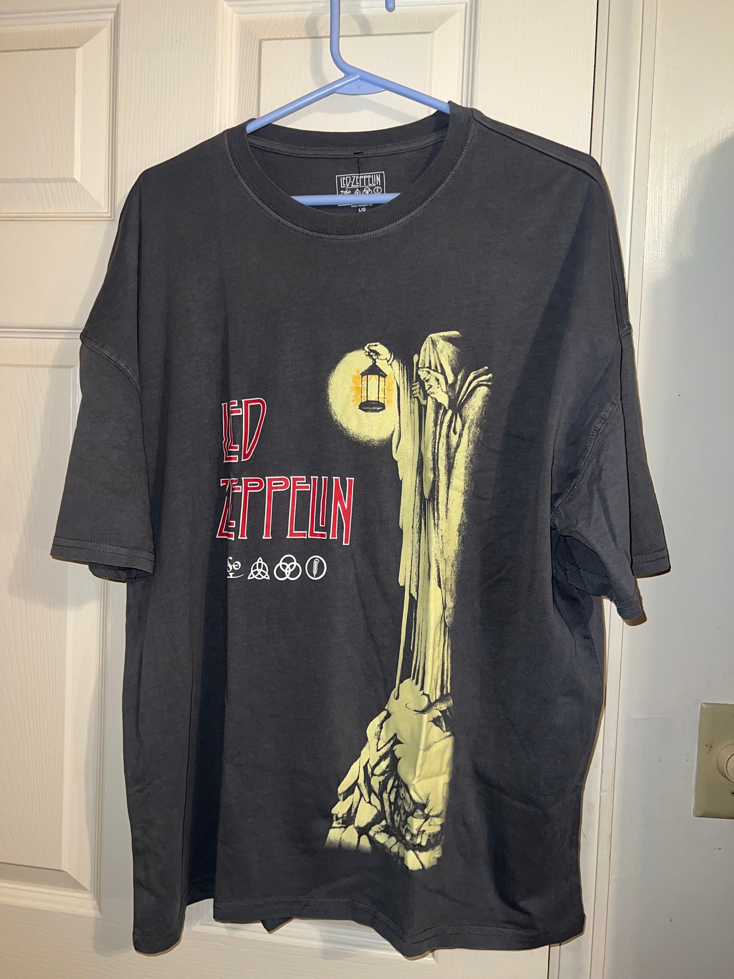 Led Zeppelin Oversized Distressed Tee