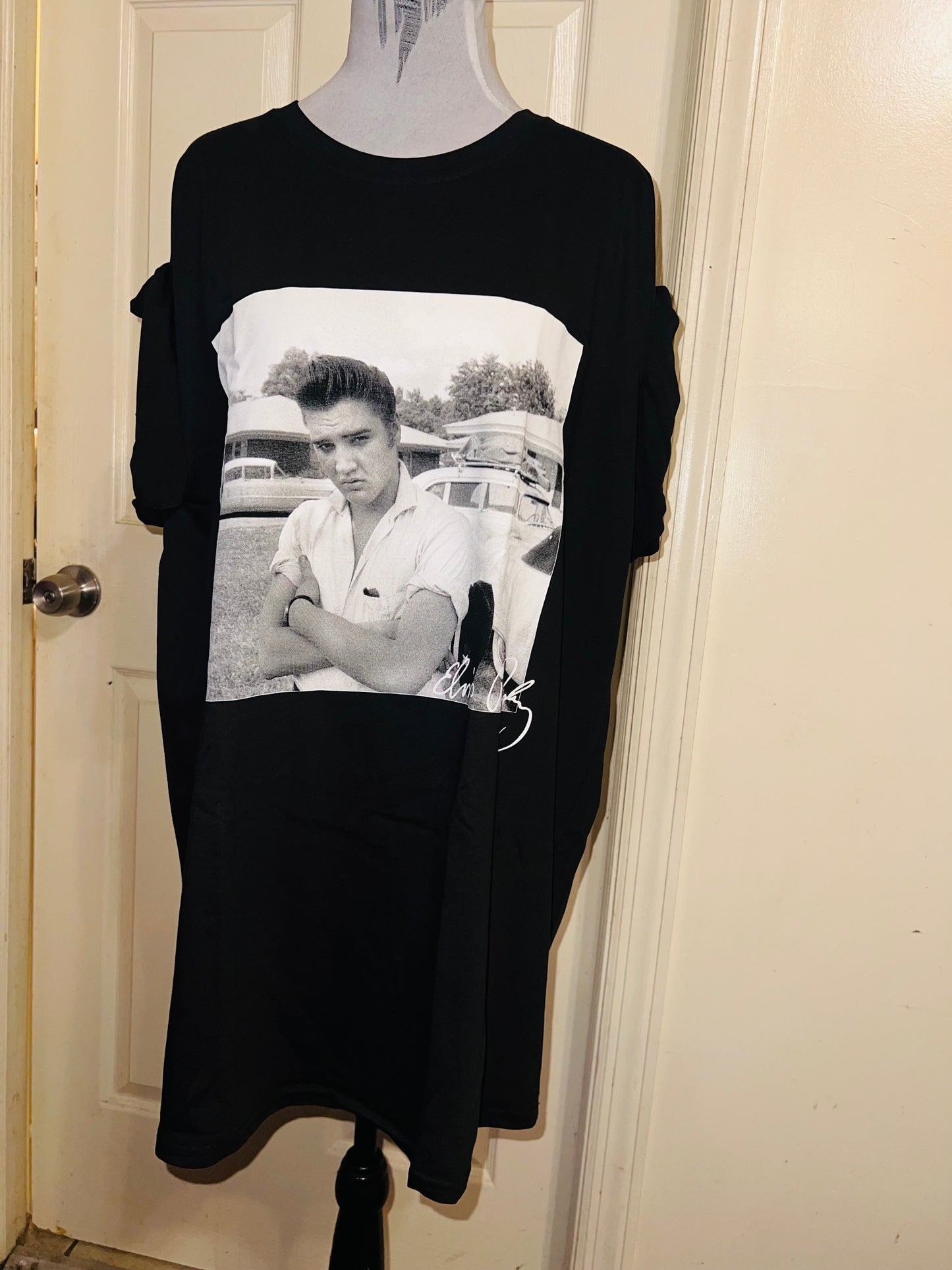Elvis Presley Oversized Distressed Tee