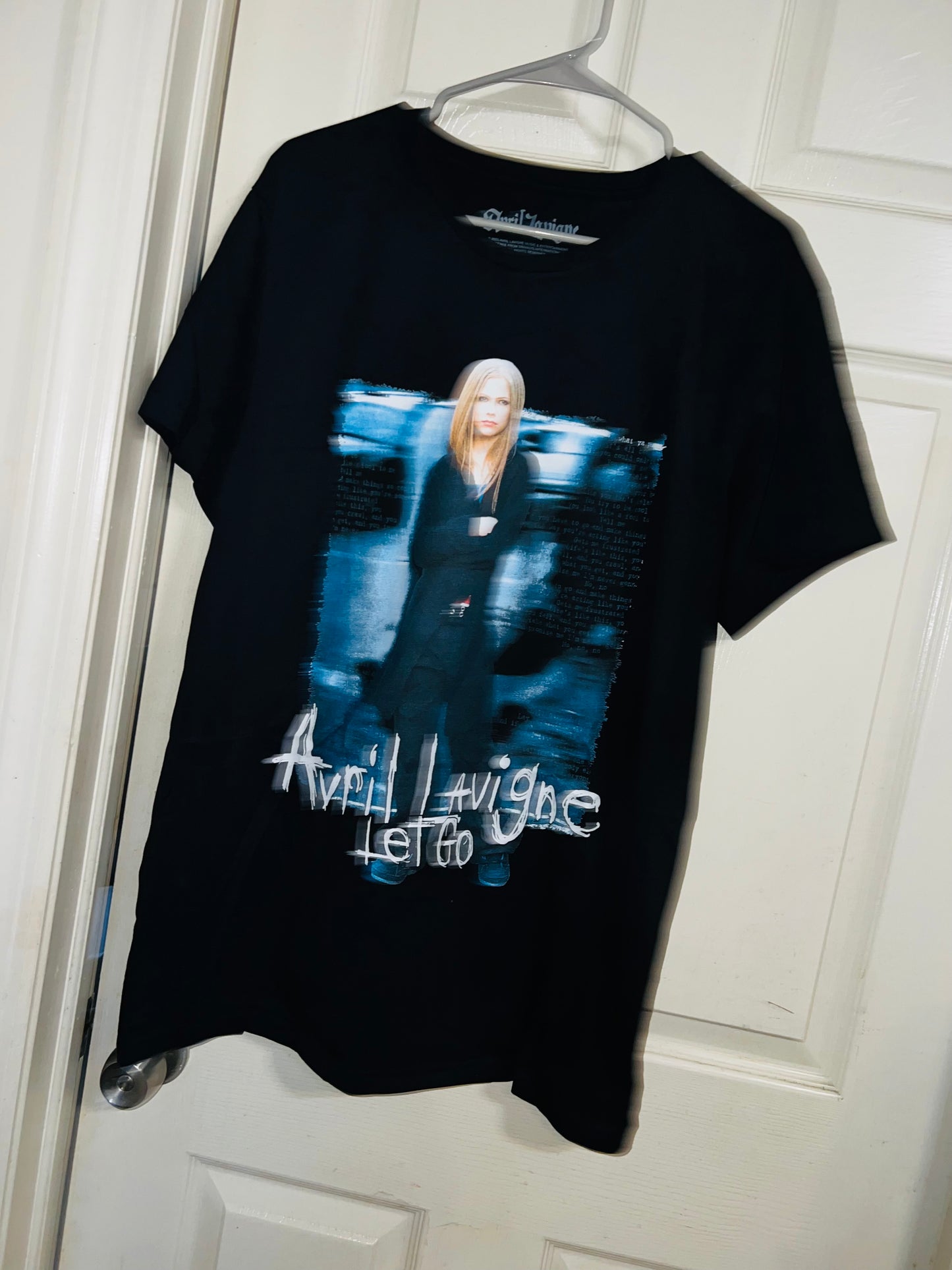Avril Lavigne Oversized Distressed Tee