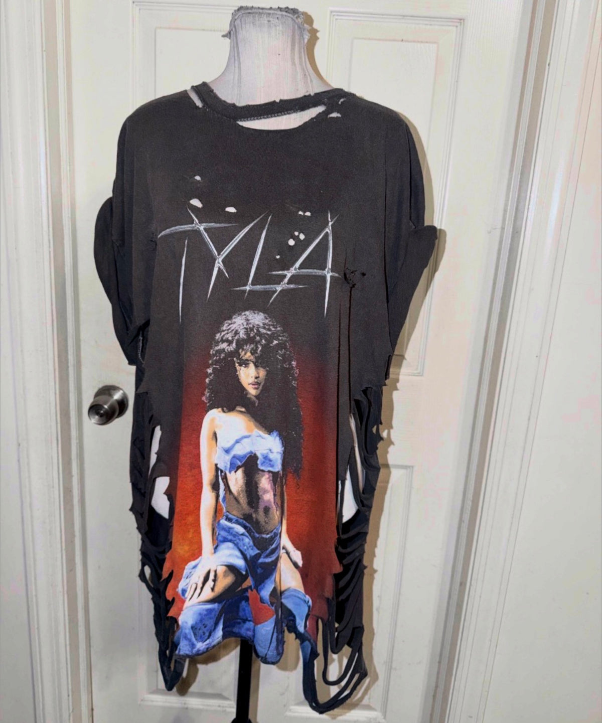 Tyla Oversized Distressed Tee (as is)