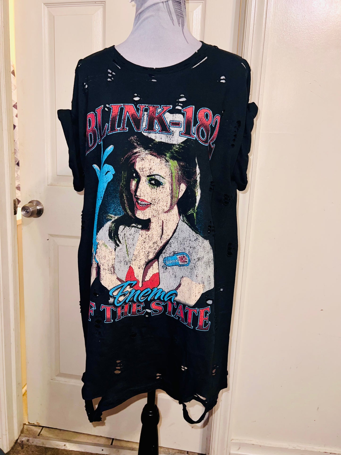 Blink 182 Oversized Distressed Tee