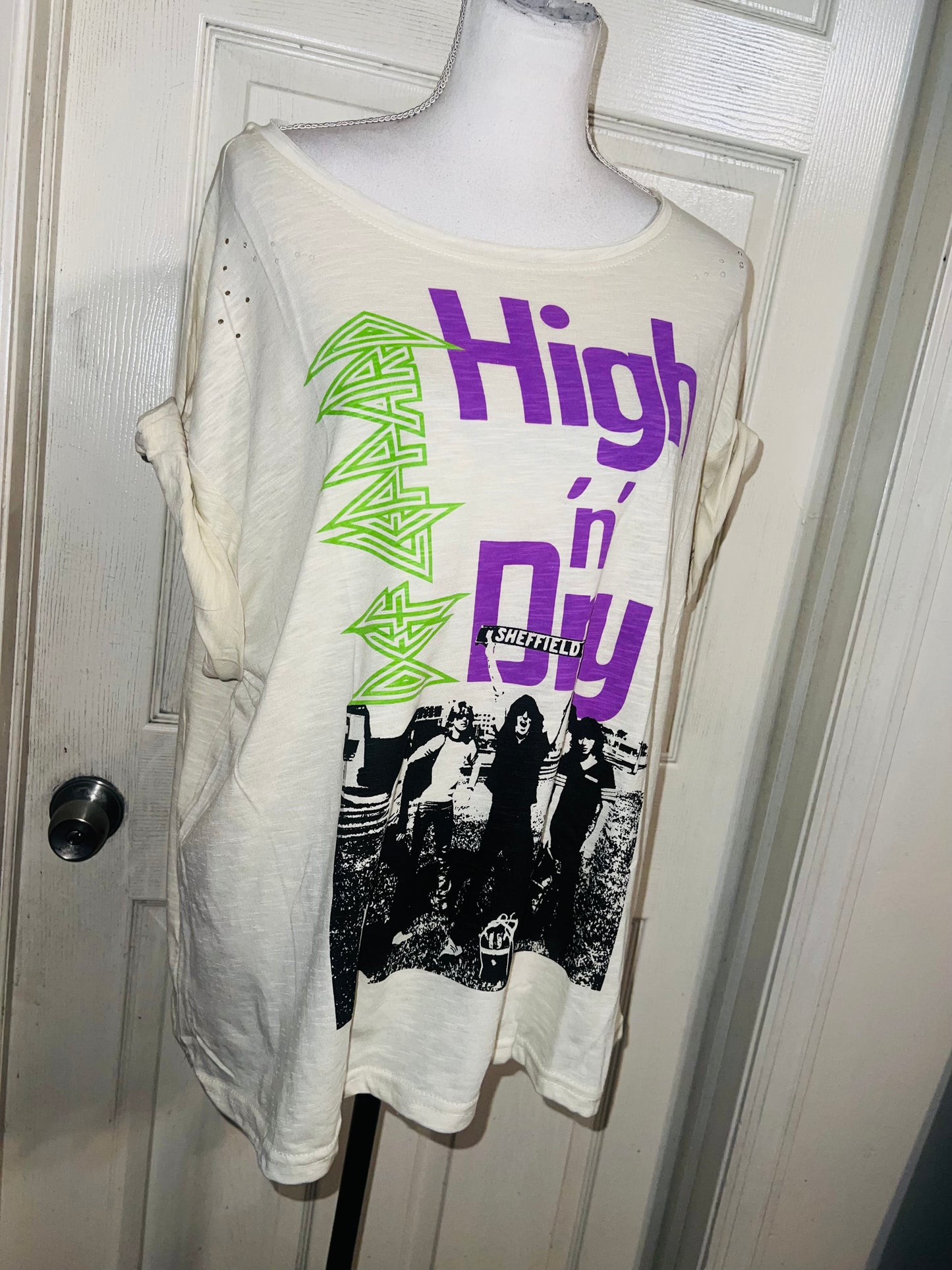 Def Leppard Oversized Distressed Tee
