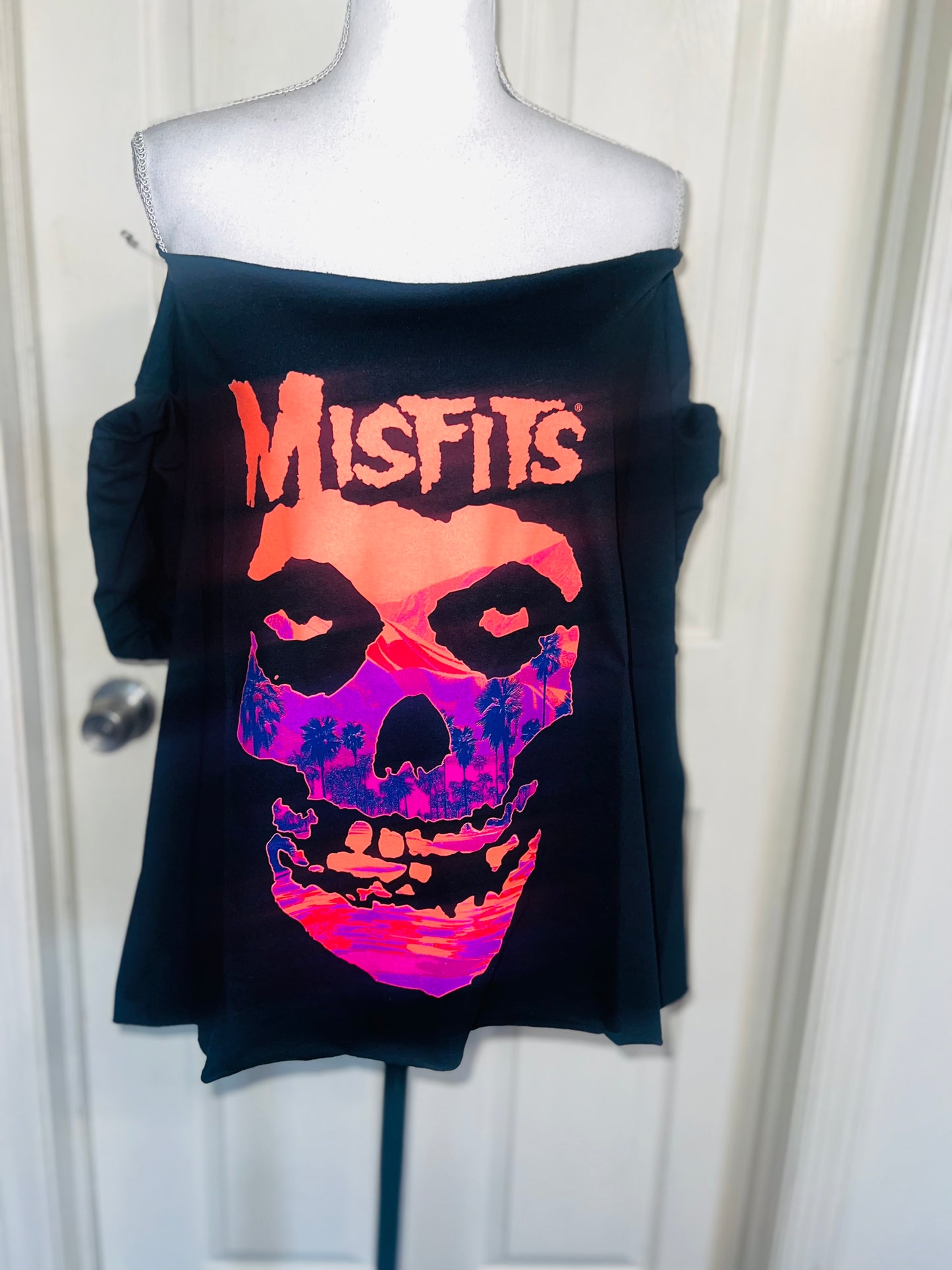 Misfits Oversized Off The Shoulder Distressed Tee