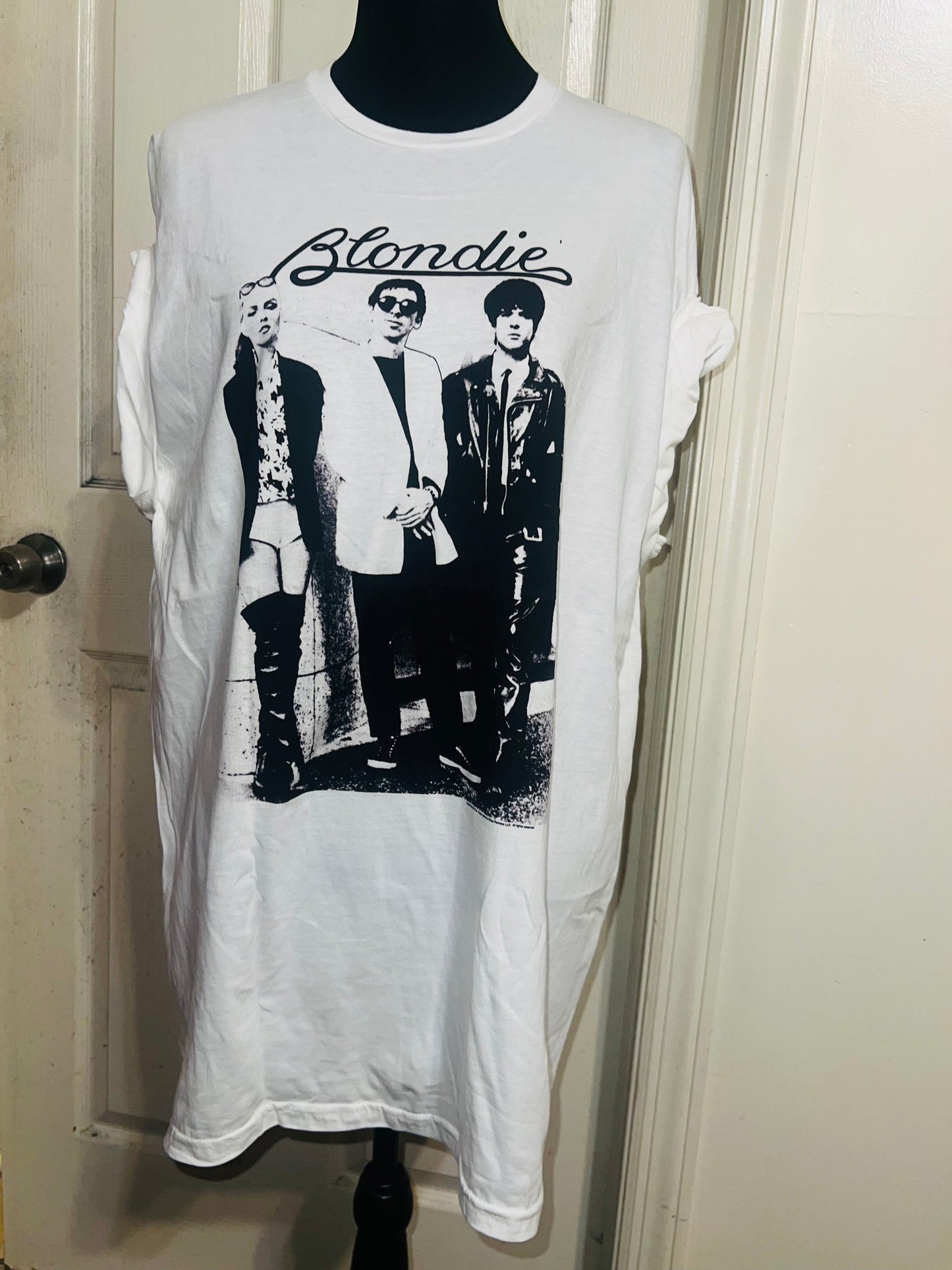 Blondie Oversized Distressed Tee