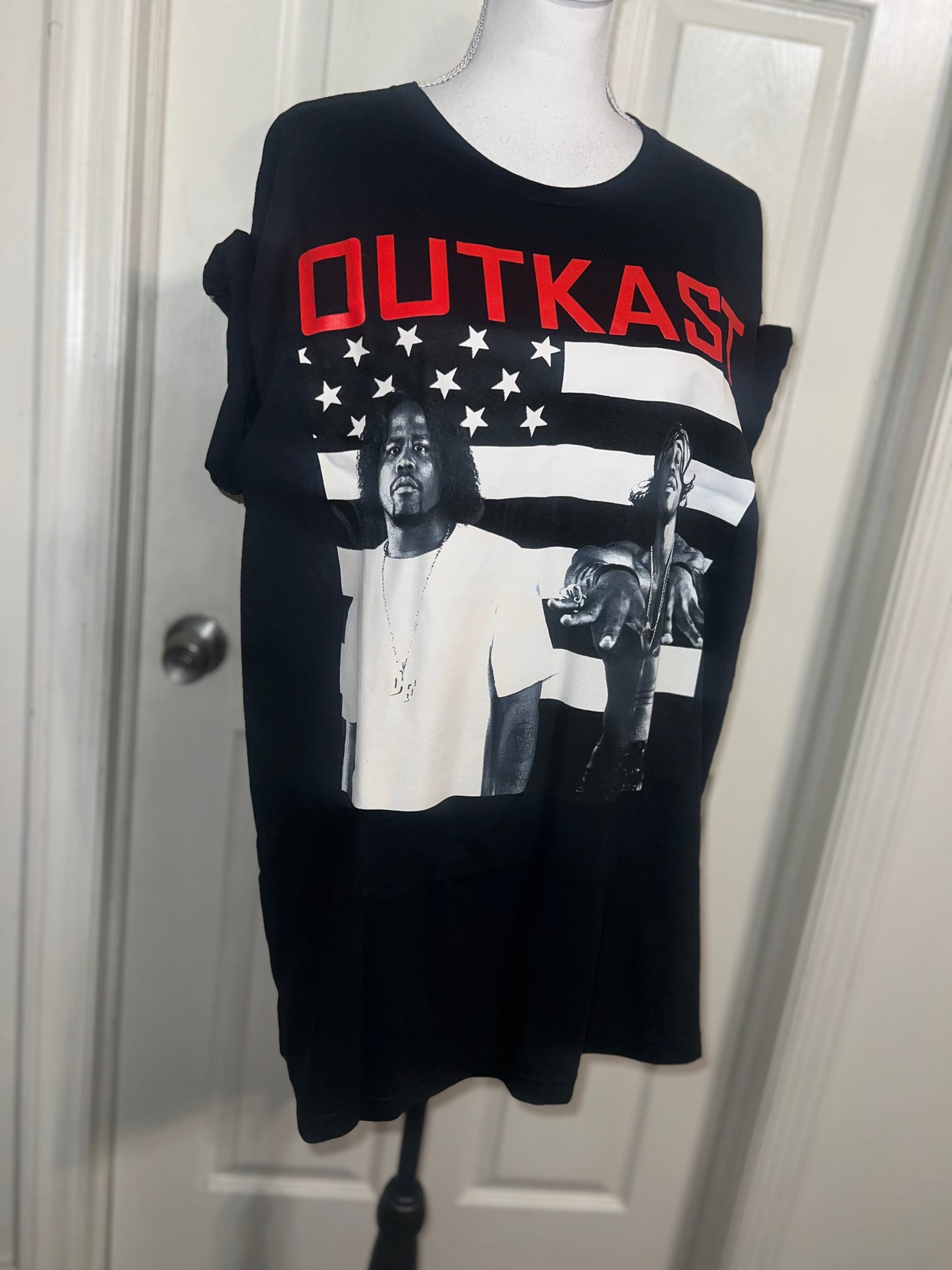 Outkast Oversized Distressed Tee