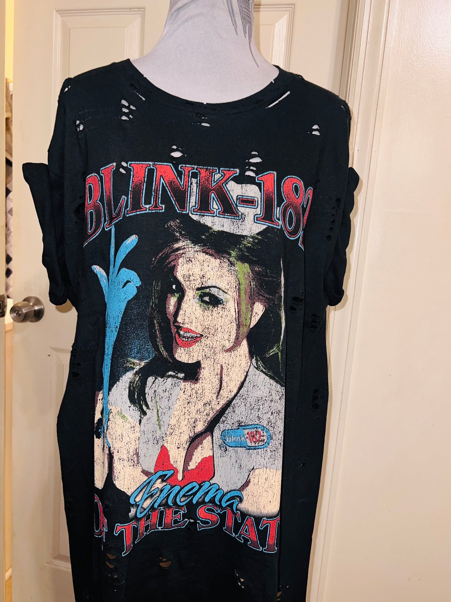 Blink 182 Oversized Distressed Tee