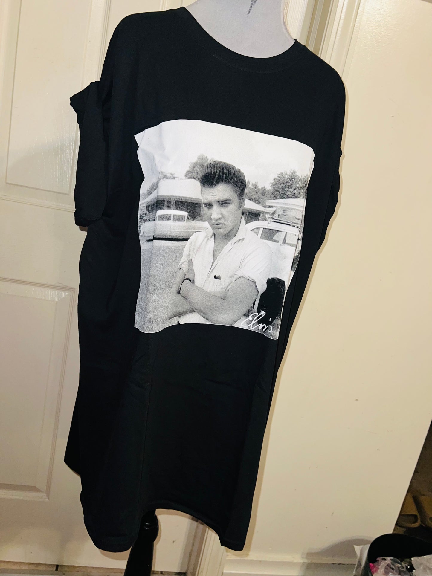 Elvis Presley Oversized Distressed Tee