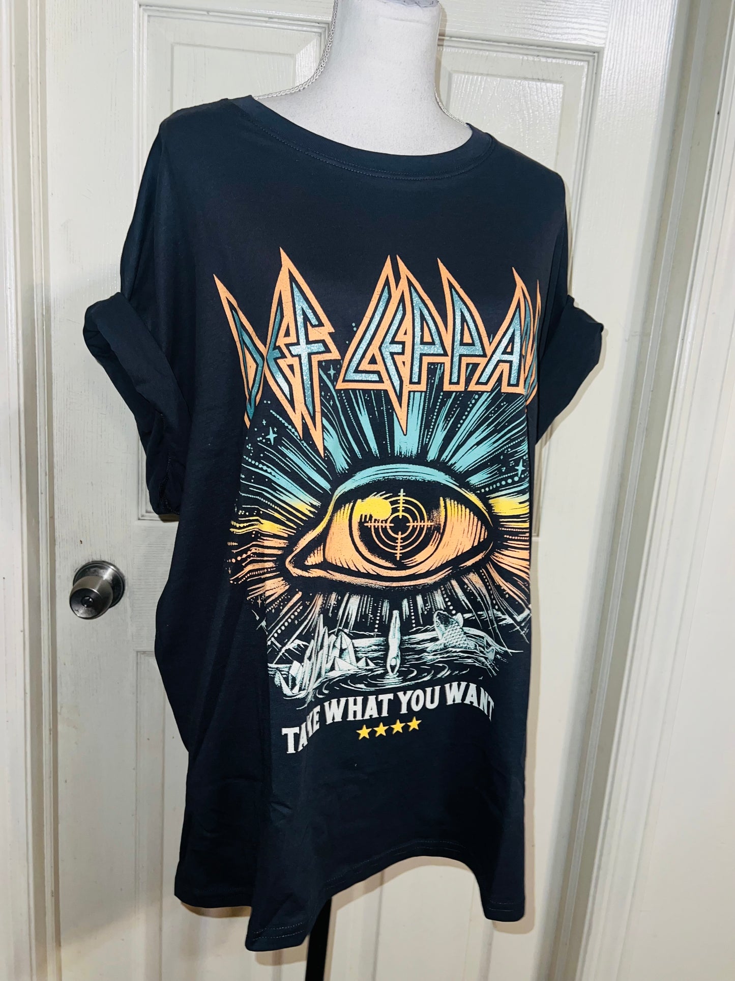 Def Leppard Oversized Distressed Tee