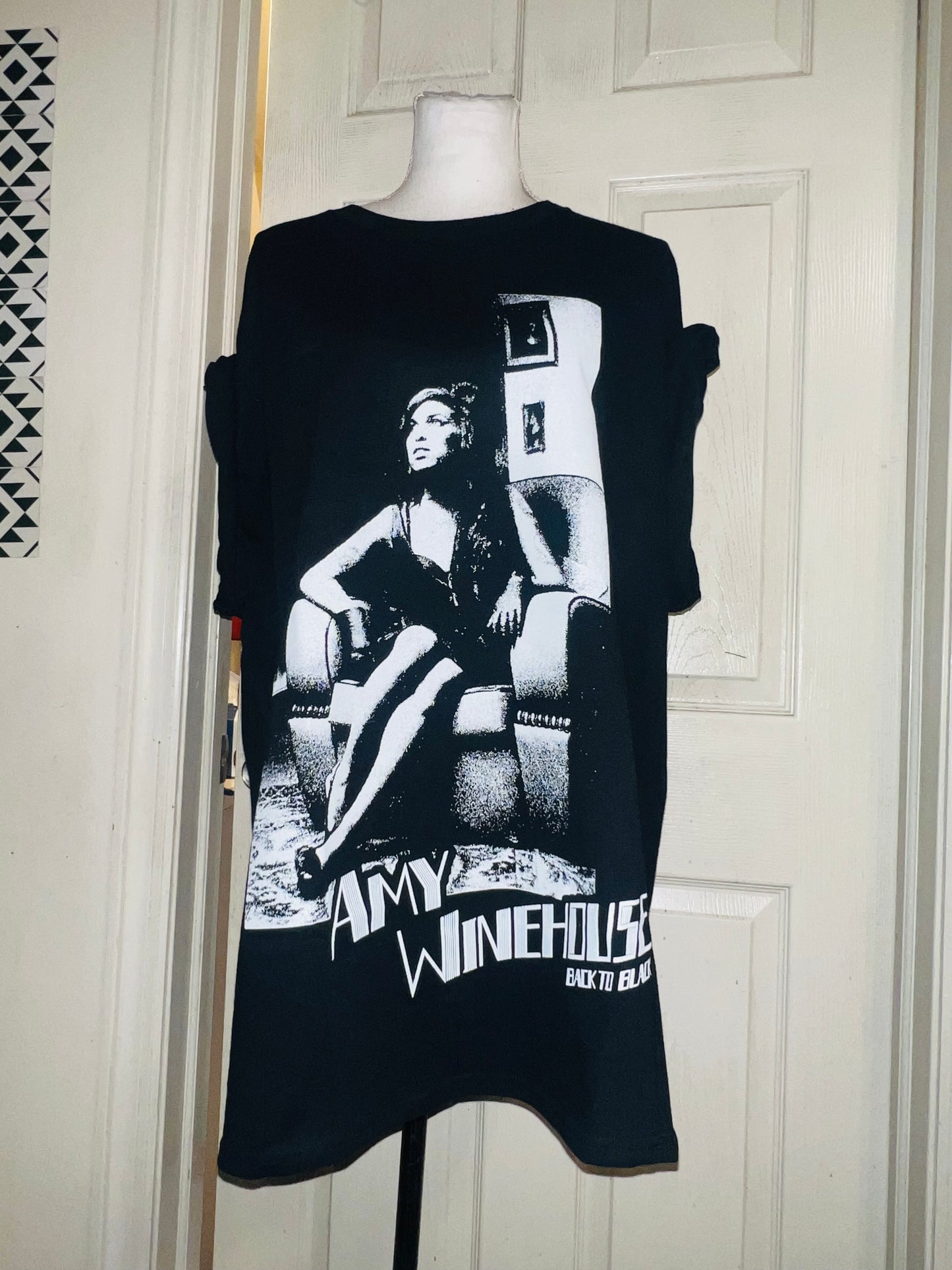 Amy Winehouse Oversized Distressed Tee