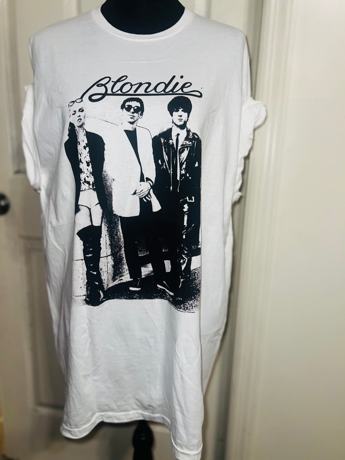Blondie Oversized Distressed Tee