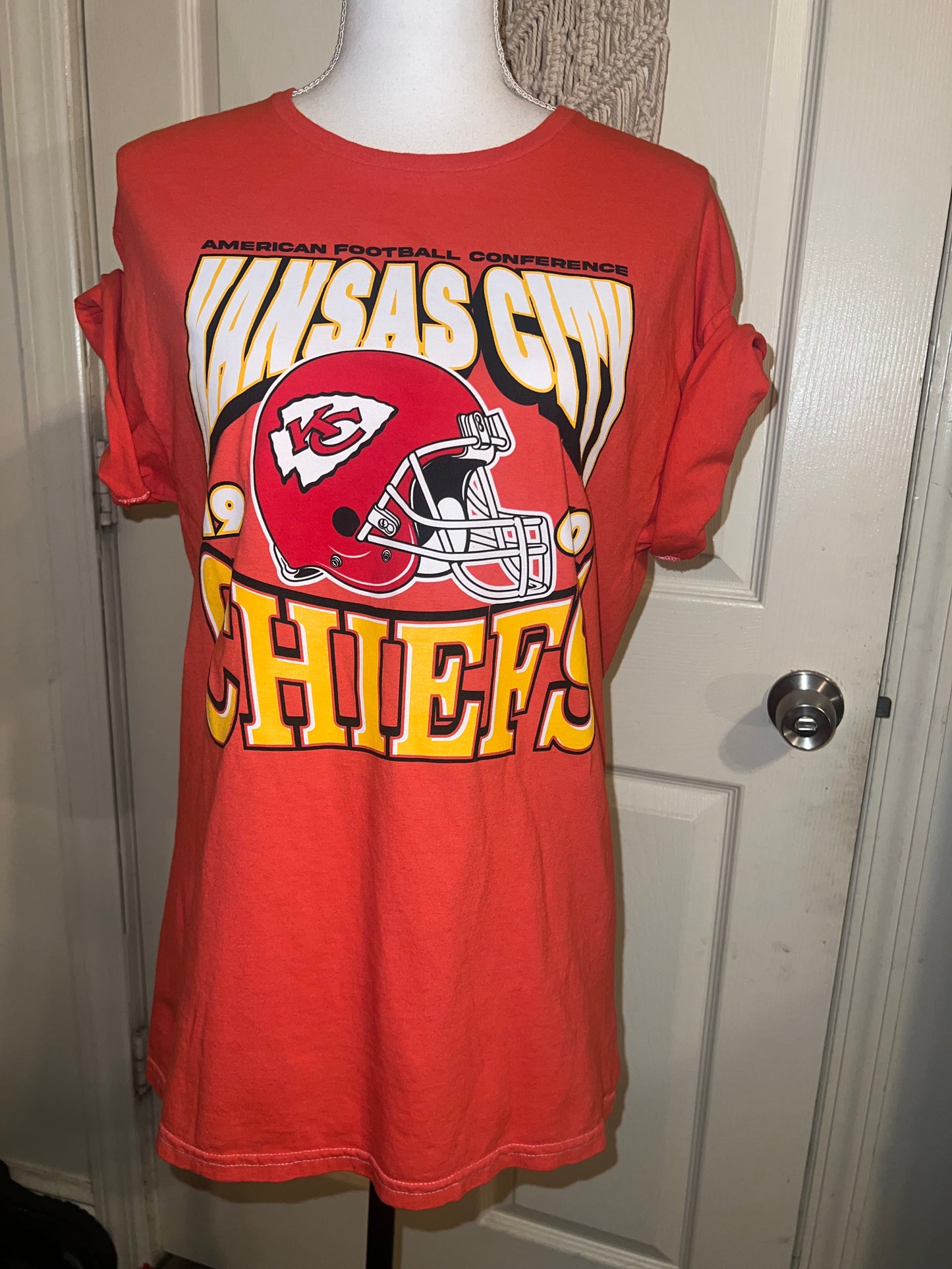 Kansas City Chiefs Oversized Distressed T-Shirt