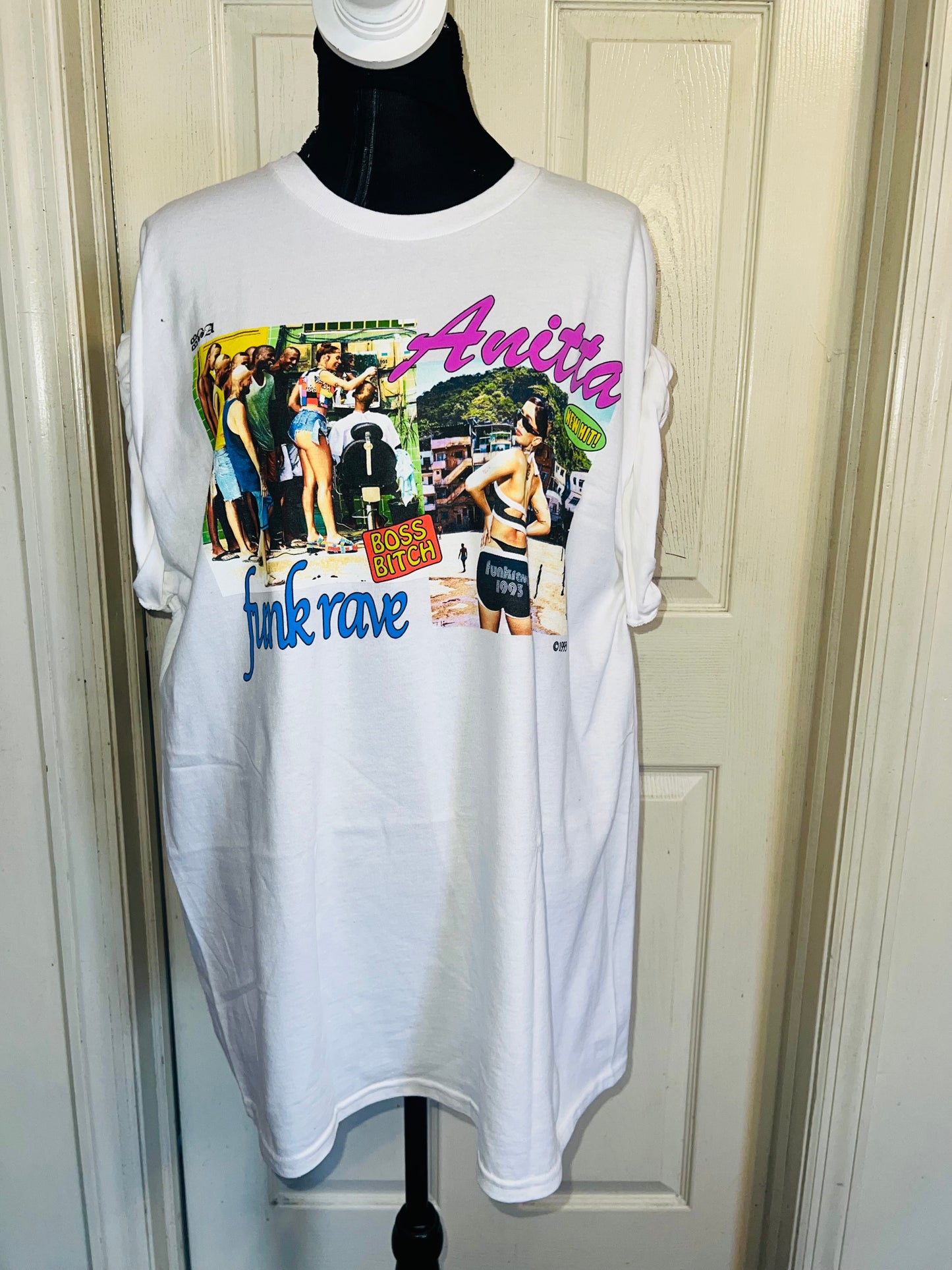 Anitta Oversized Distressed Tee