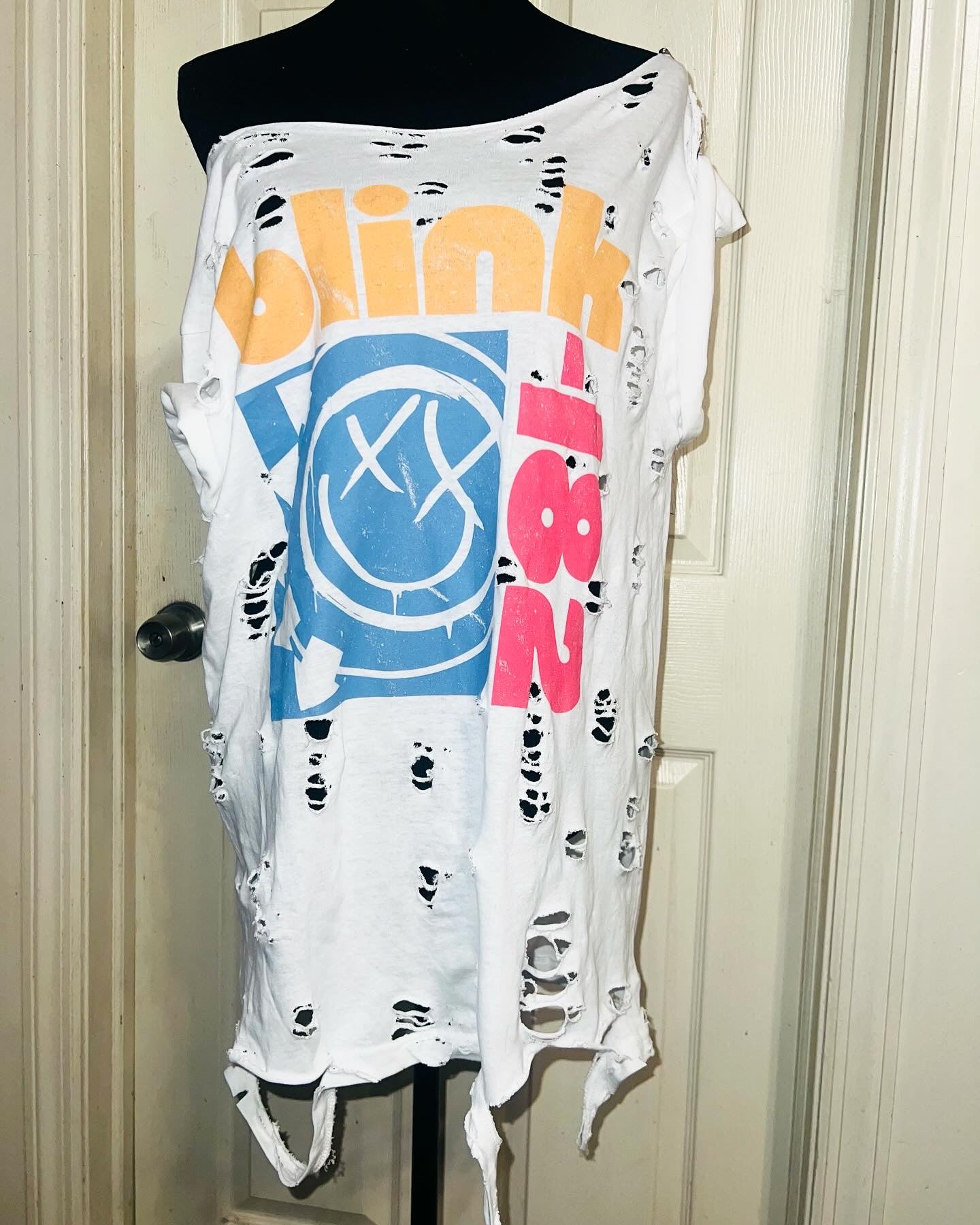 Blink 182 Oversized Distressed Tee