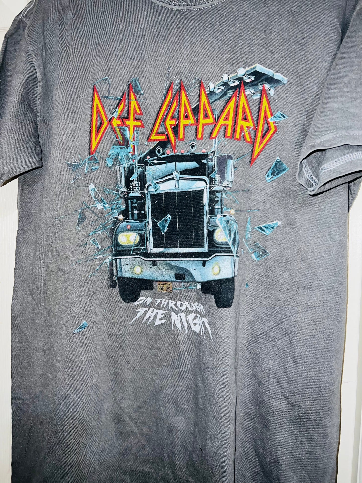 Def Leppard Vintage Distressed Tee