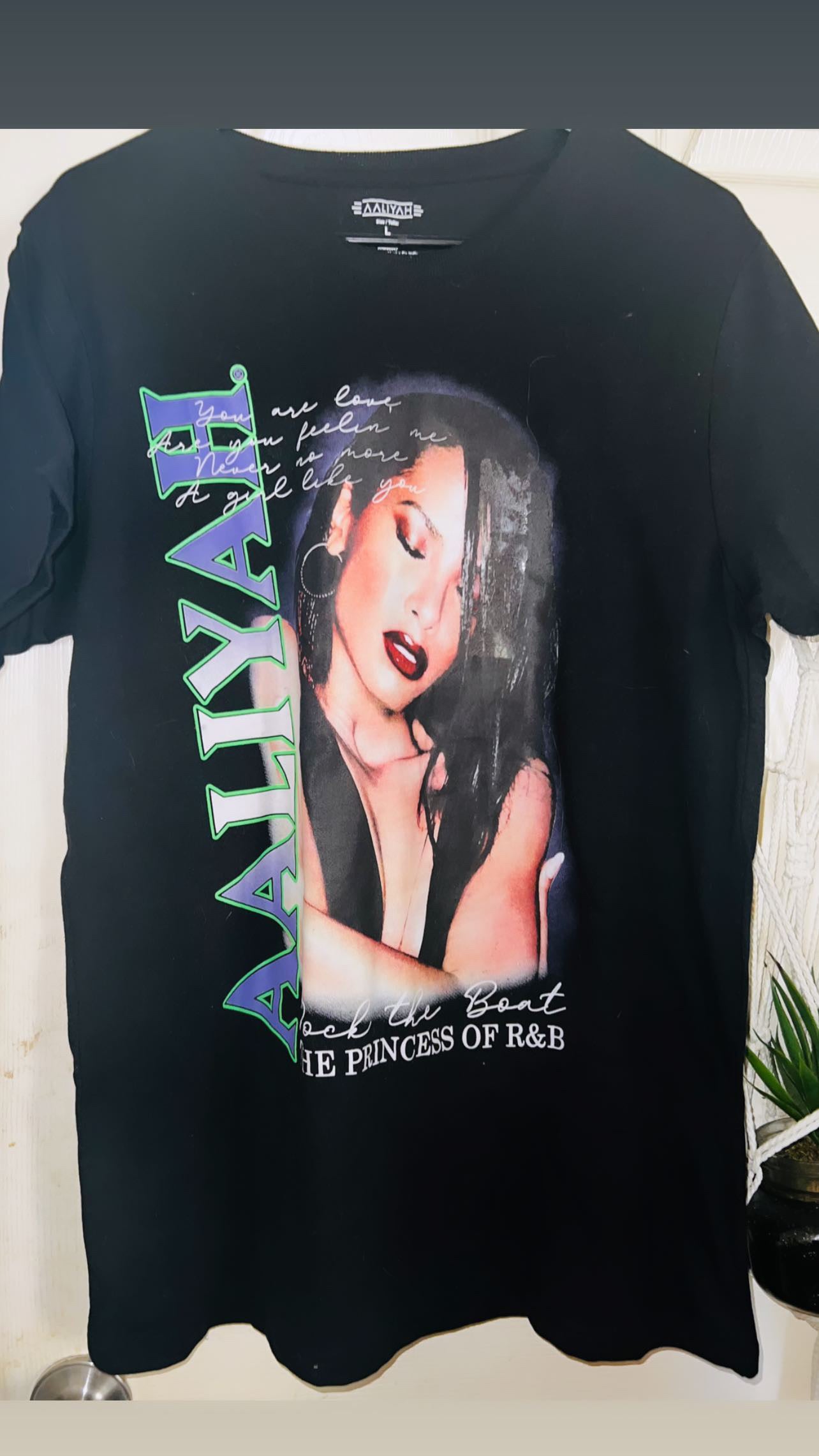 Aaliyah Oversized Distressed Tee