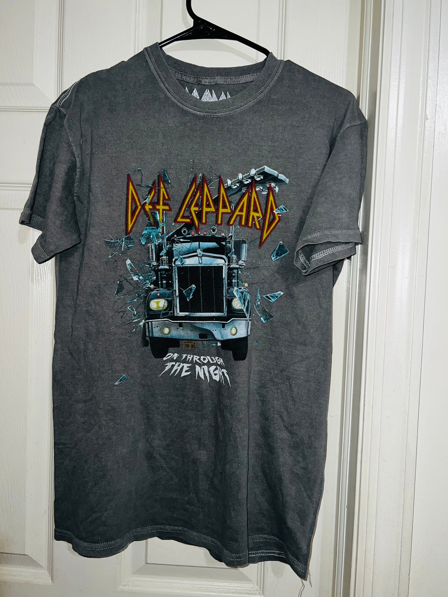 Def Leppard Vintage Distressed Tee