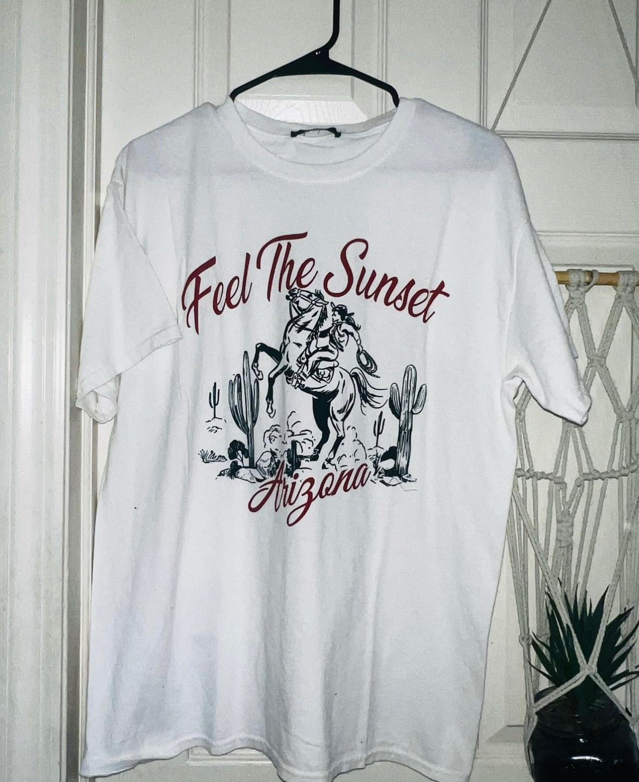 Feel The Sunset, Arizona Graphic Oversized Distressed Tee