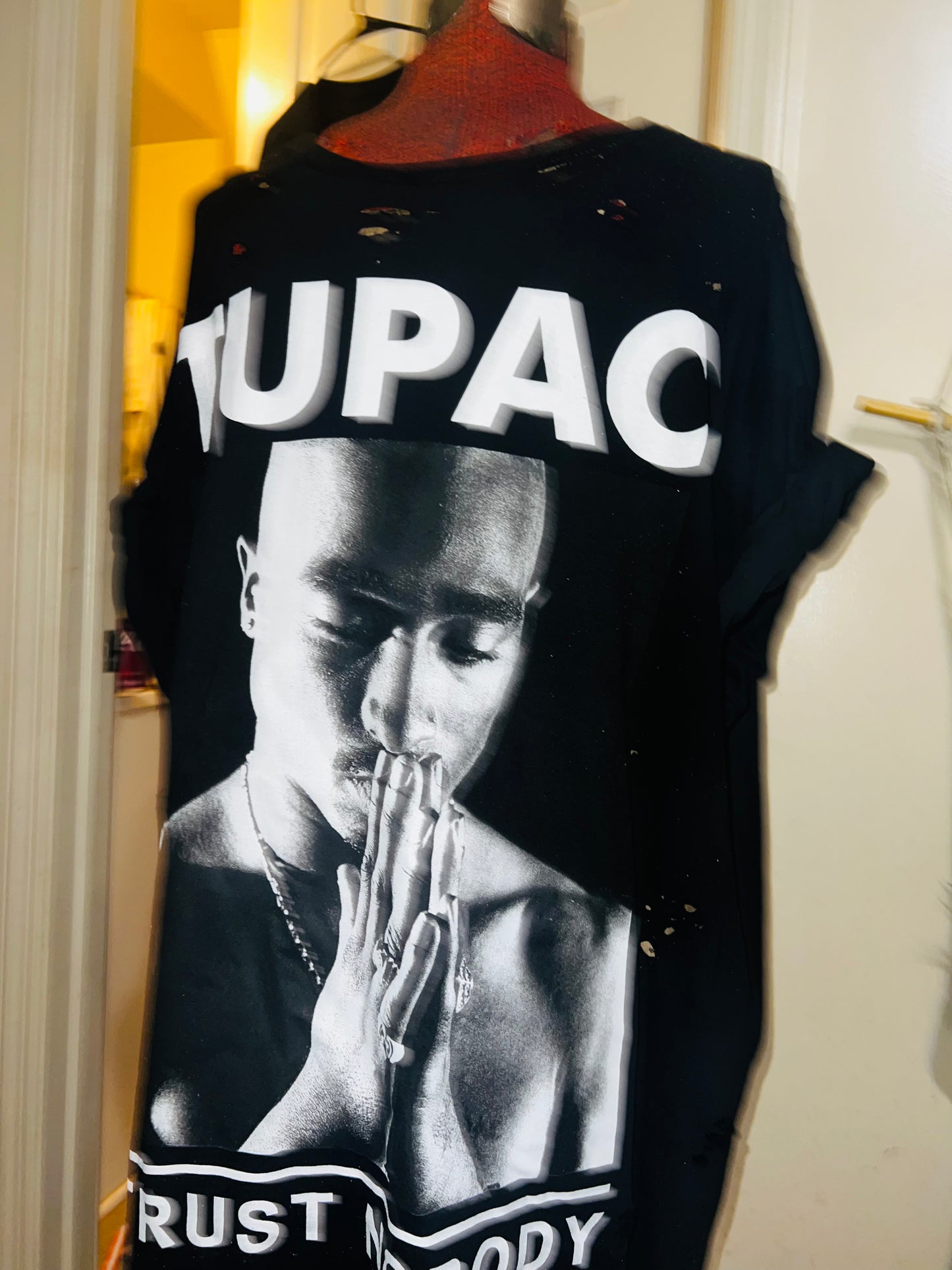 Tupac “Trust Nobody” Oversized Distressed Tee