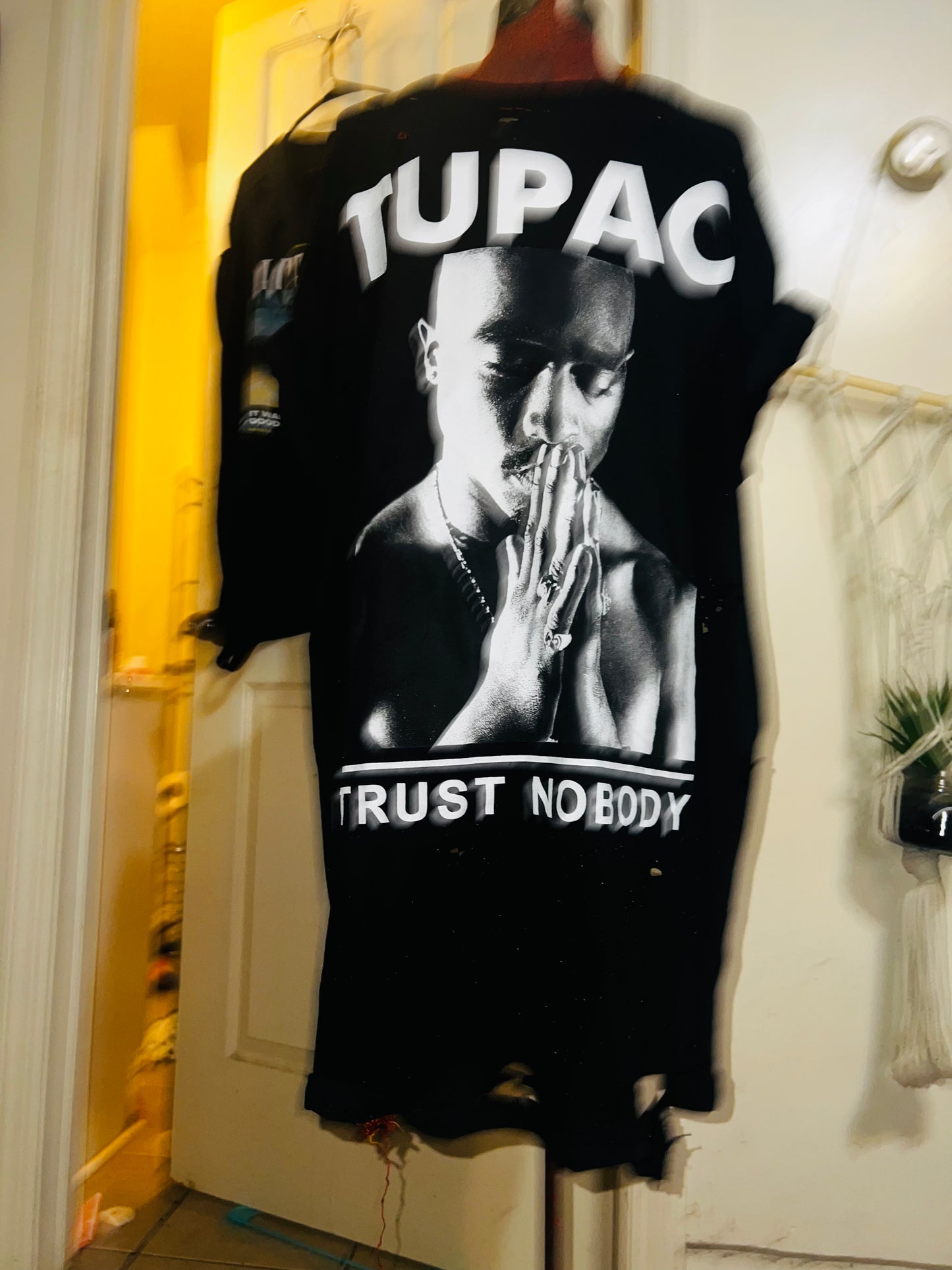Tupac “Trust Nobody” Oversized Distressed Tee