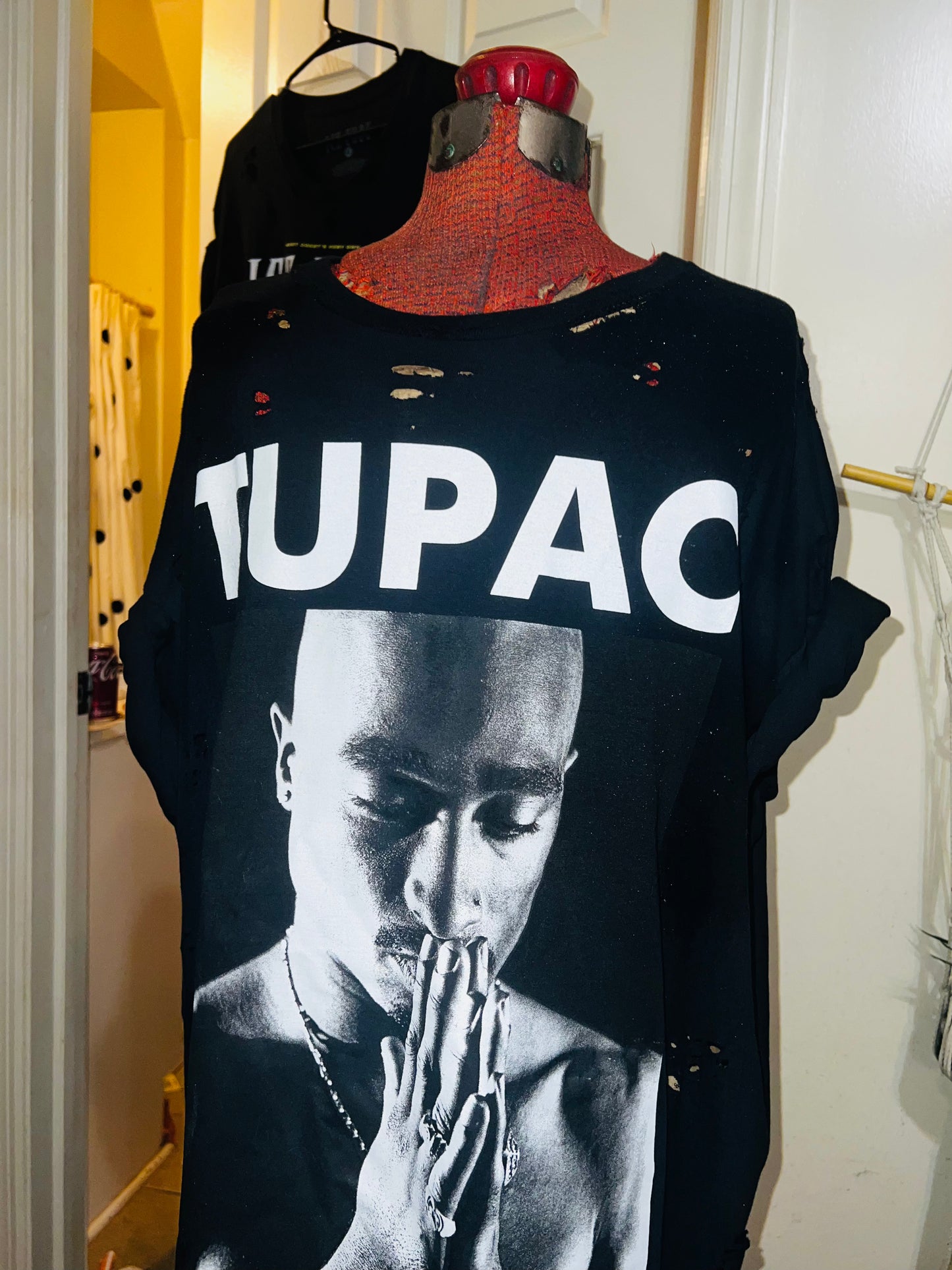 Tupac “Trust Nobody” Oversized Distressed Tee