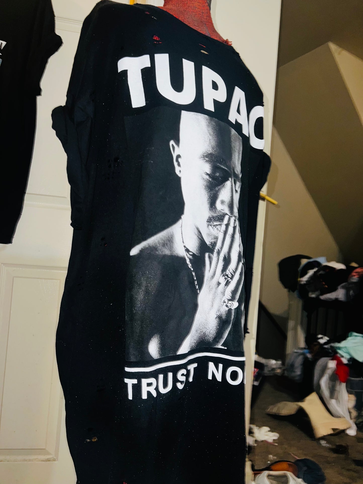 Tupac “Trust Nobody” Oversized Distressed Tee