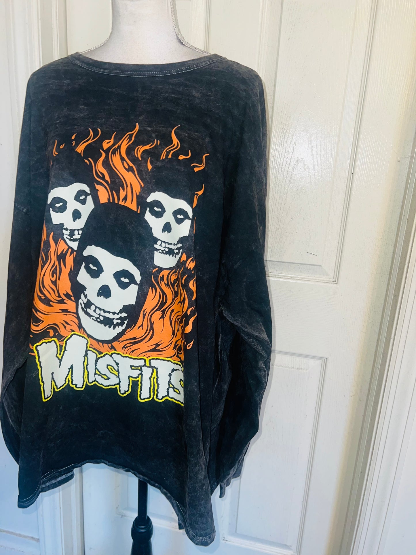 Misfits Oversized Distressed Long Sleeve Tee