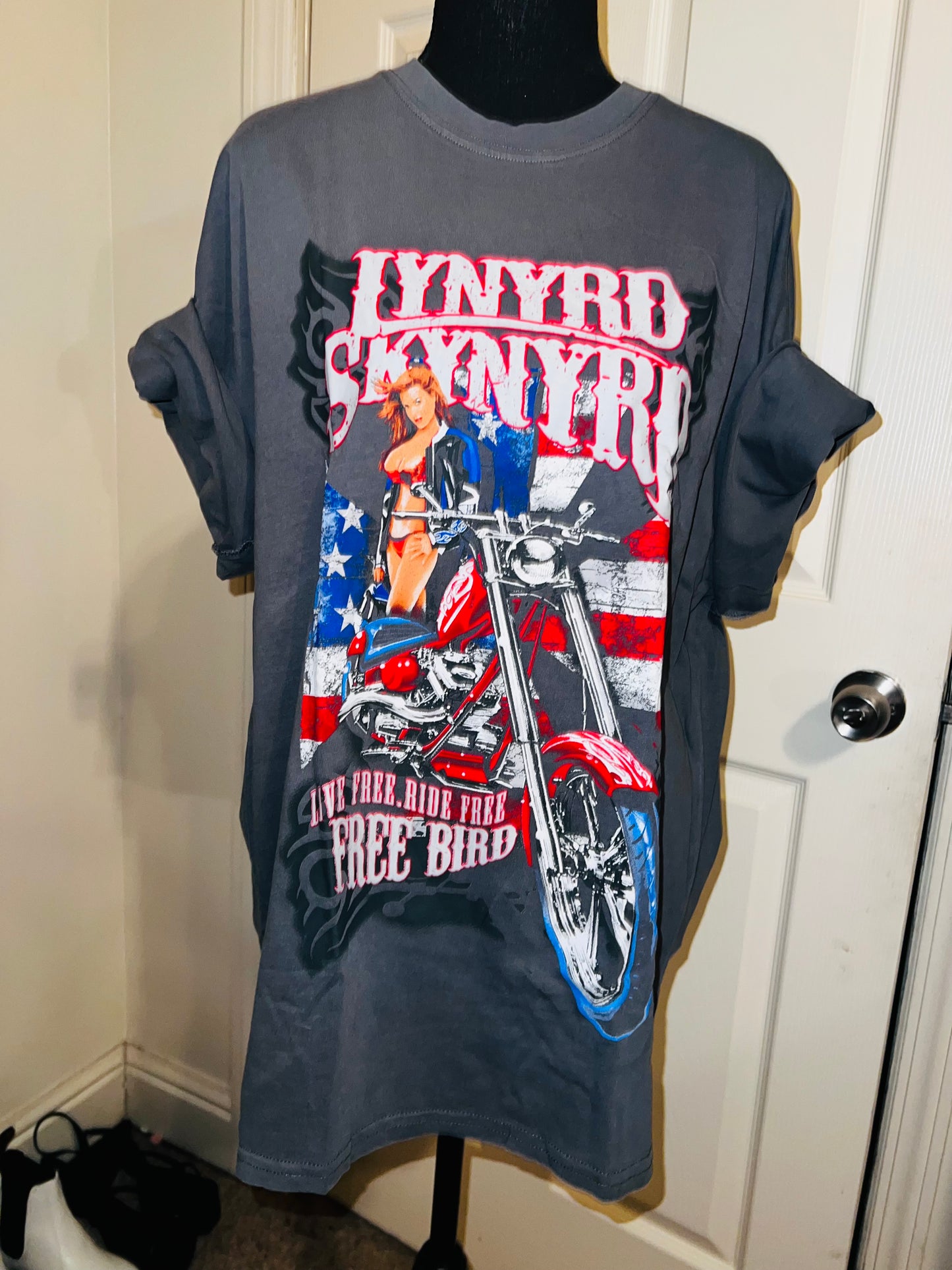 Lynyrd Skynyrd Free Bird Oversized Distressed Tee