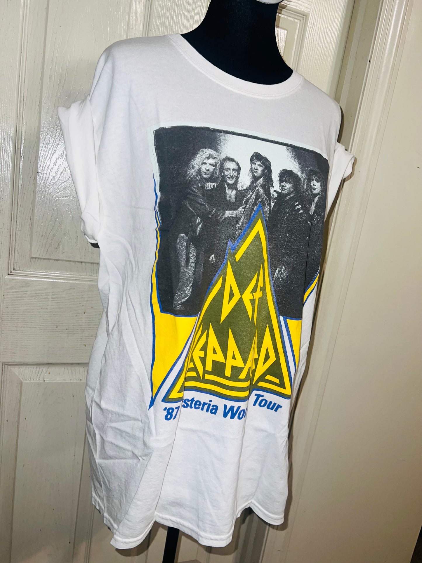 Def Leppard Oversized Distressed Tee