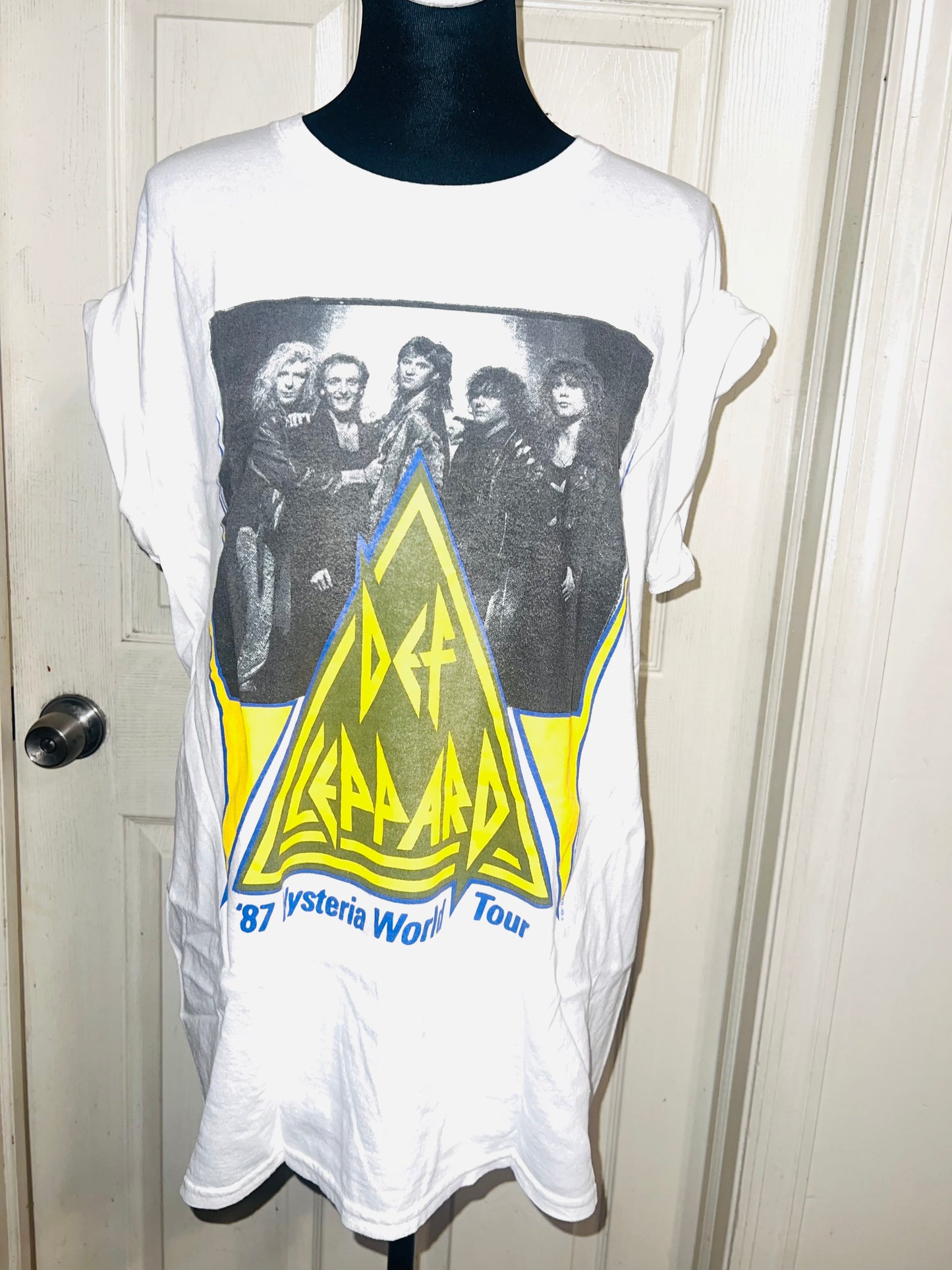 Def Leppard Oversized Distressed Tee