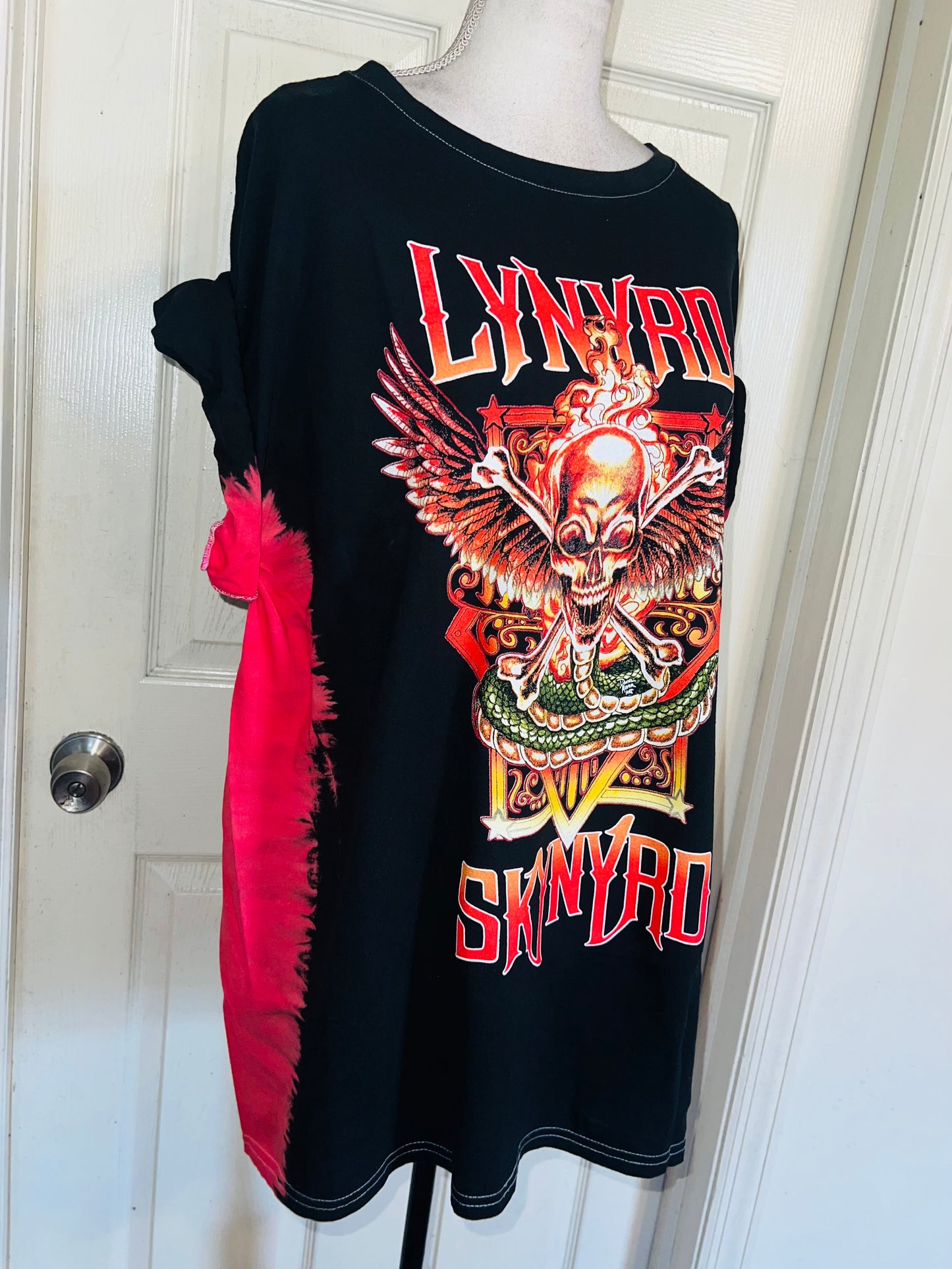 Lynyrd Skynyrd Oversized Distressed Tee