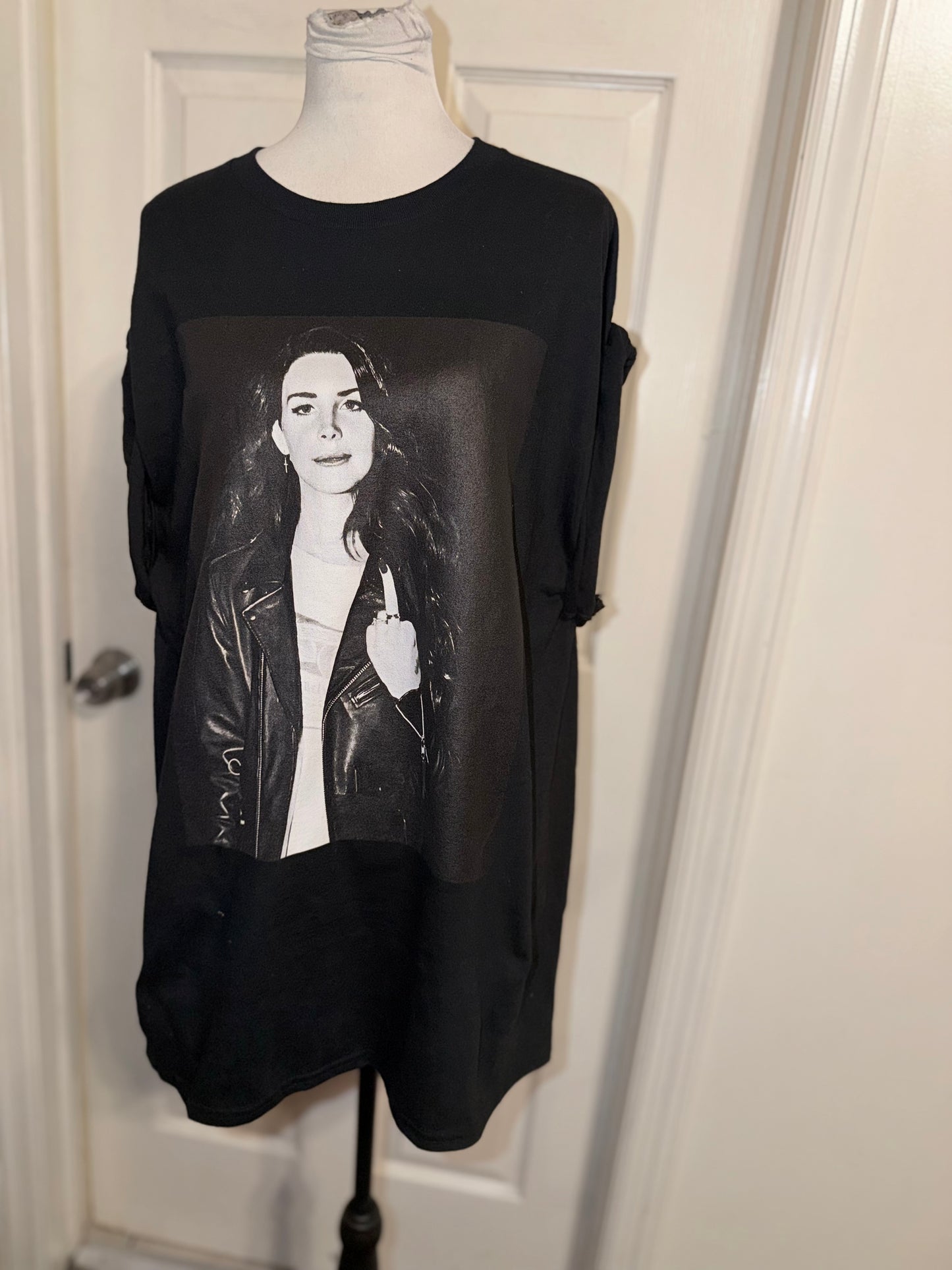Lana Del Rey Oversized Distressed Tee