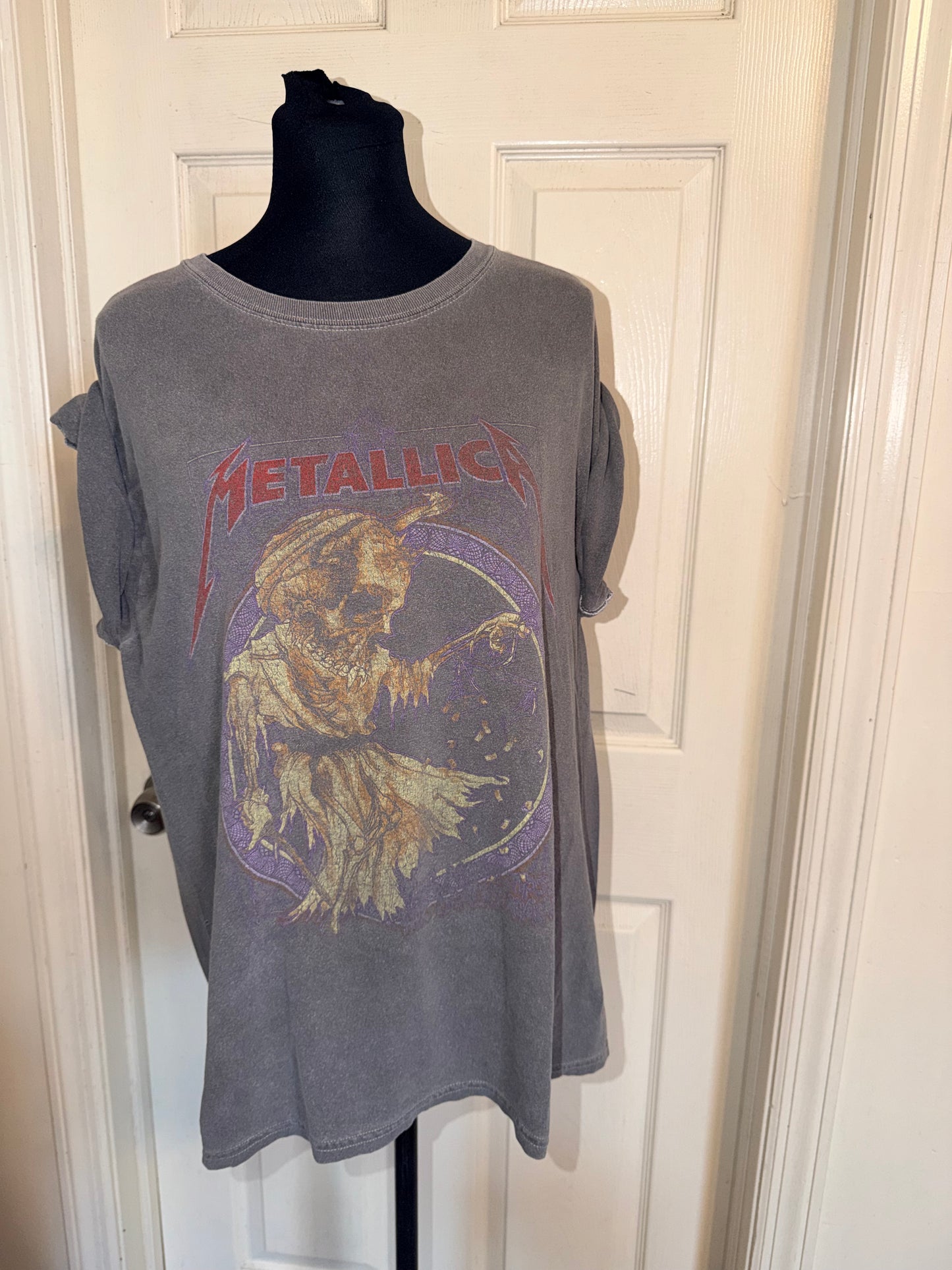 Metallica Oversized Distressed Tee