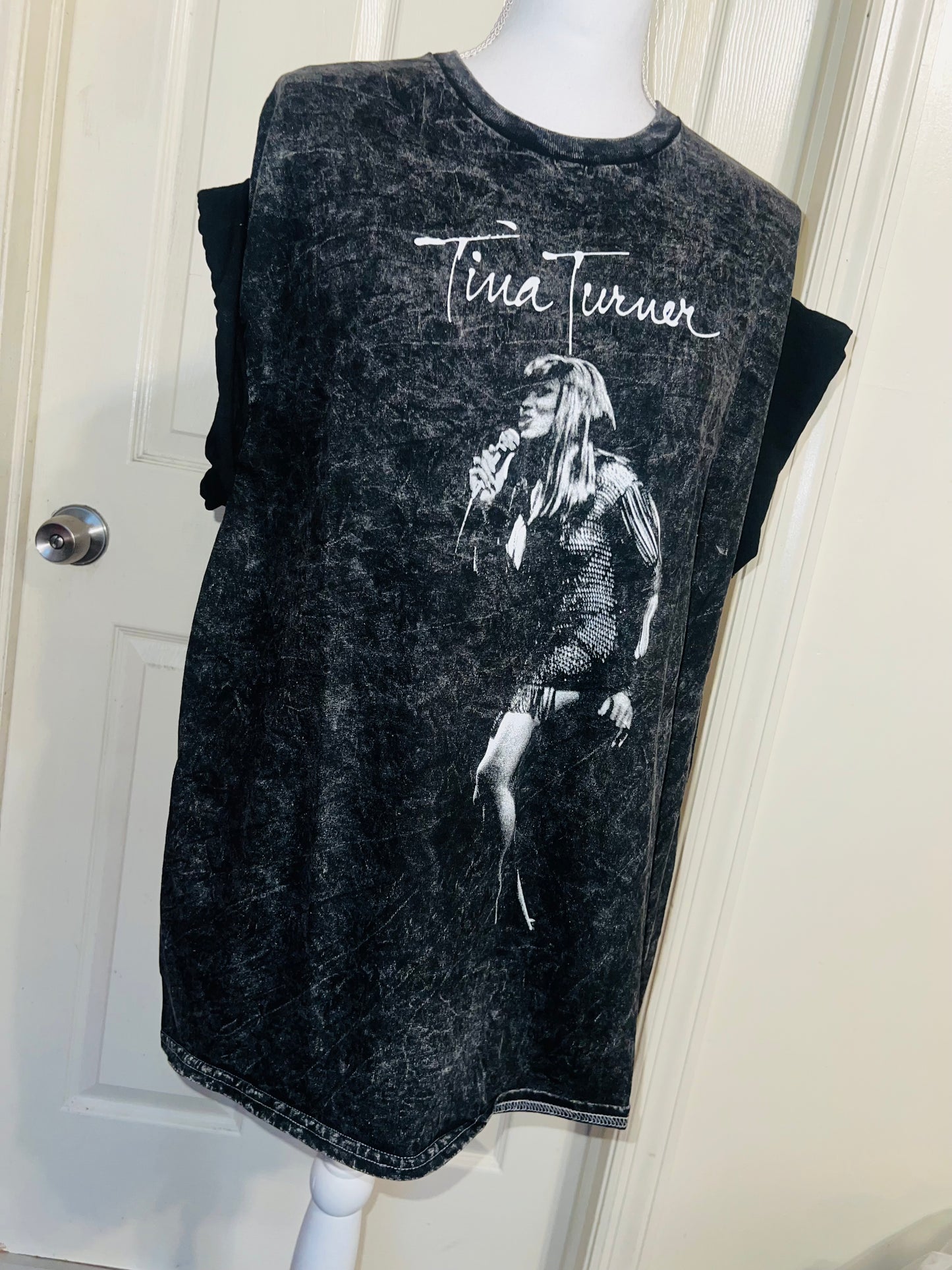 Tina Turner Oversized Distressed Tee