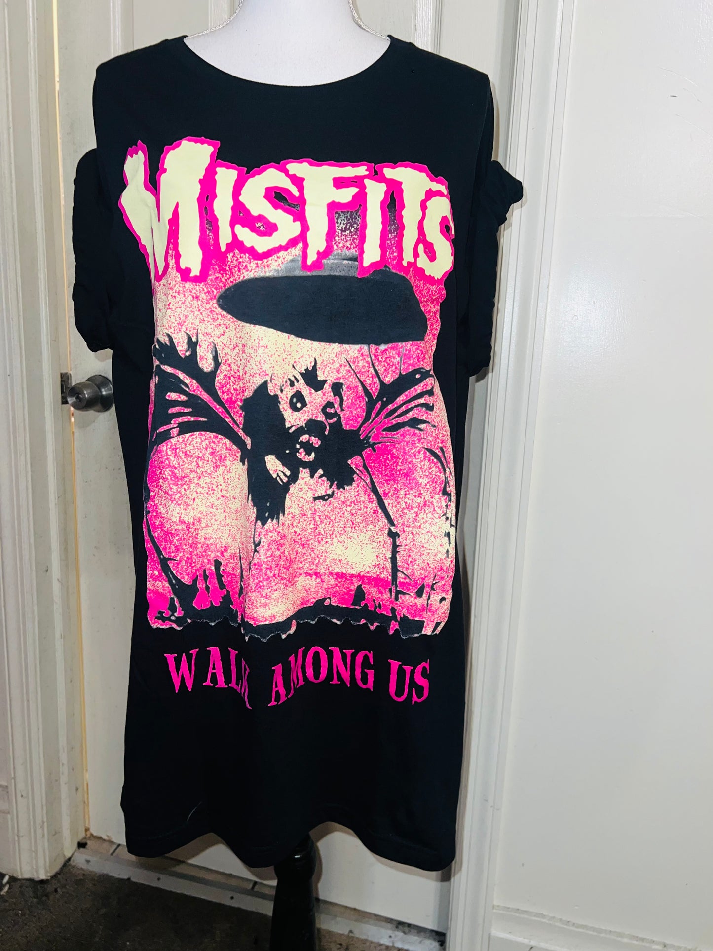 Misfits Oversized Distressed Tee