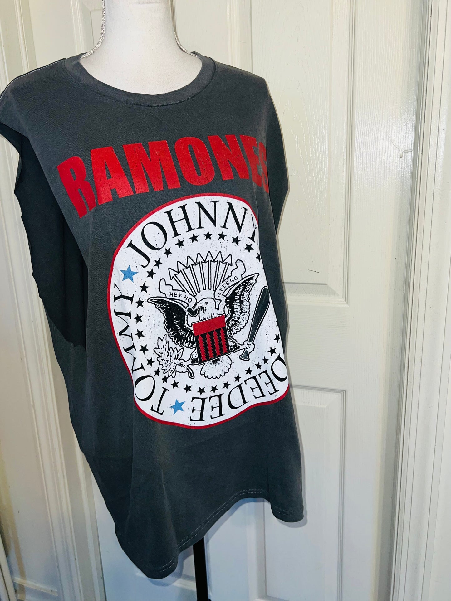 Ramones Oversized Double Oversized Distressed Tann