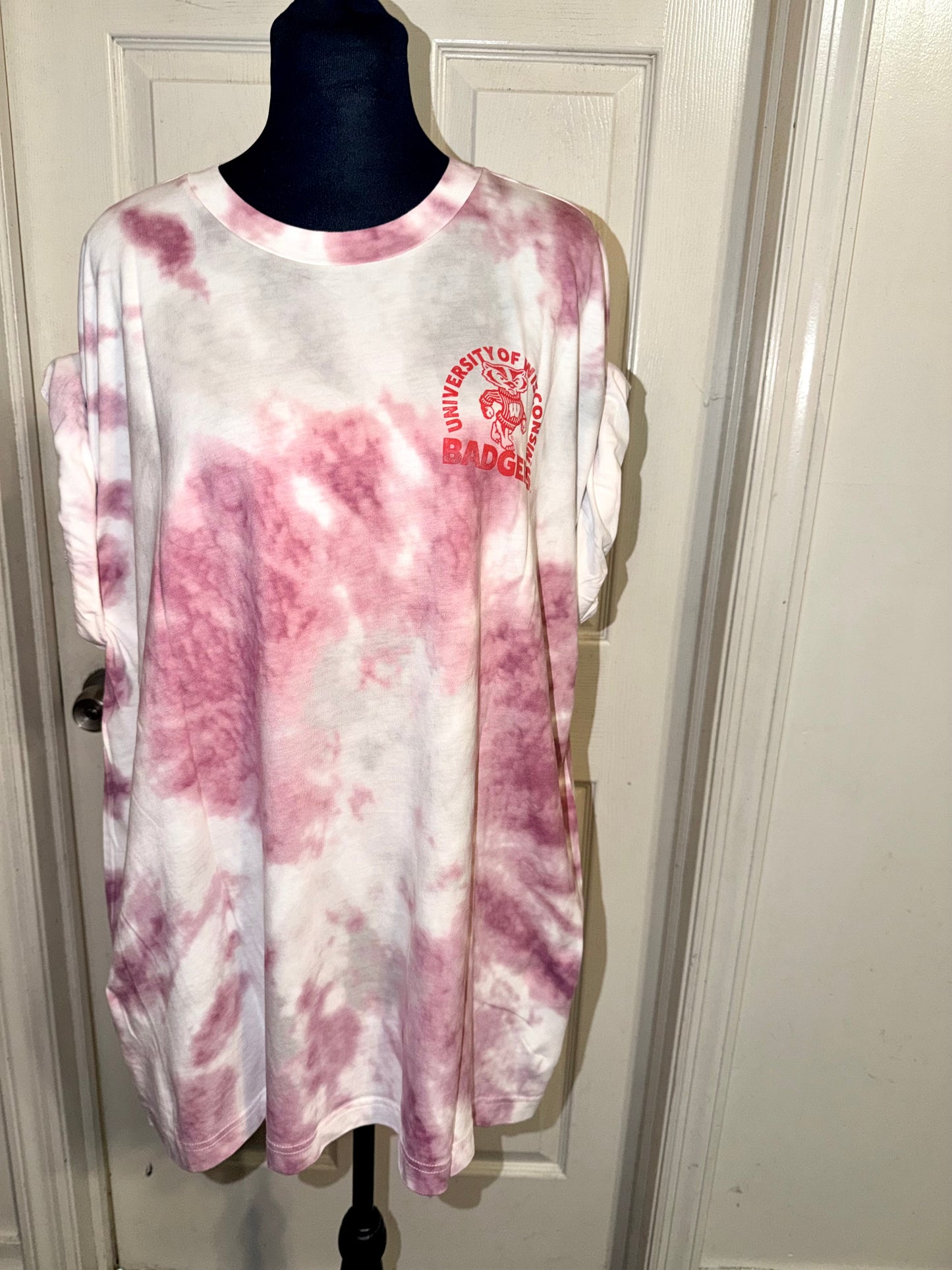 Wisconsin Badgers Oversized Double Sided Tee