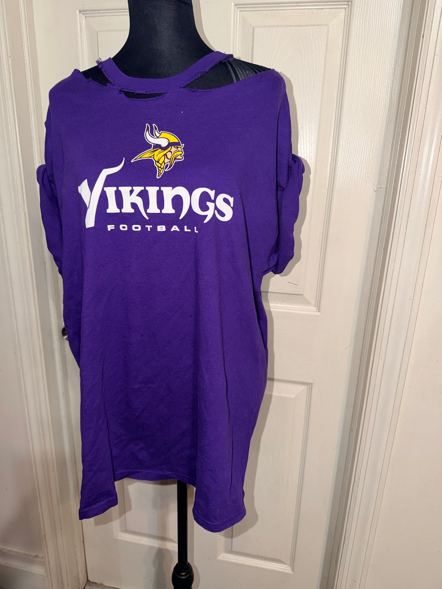 Minnesota Vikings Oversized Distressed Tee