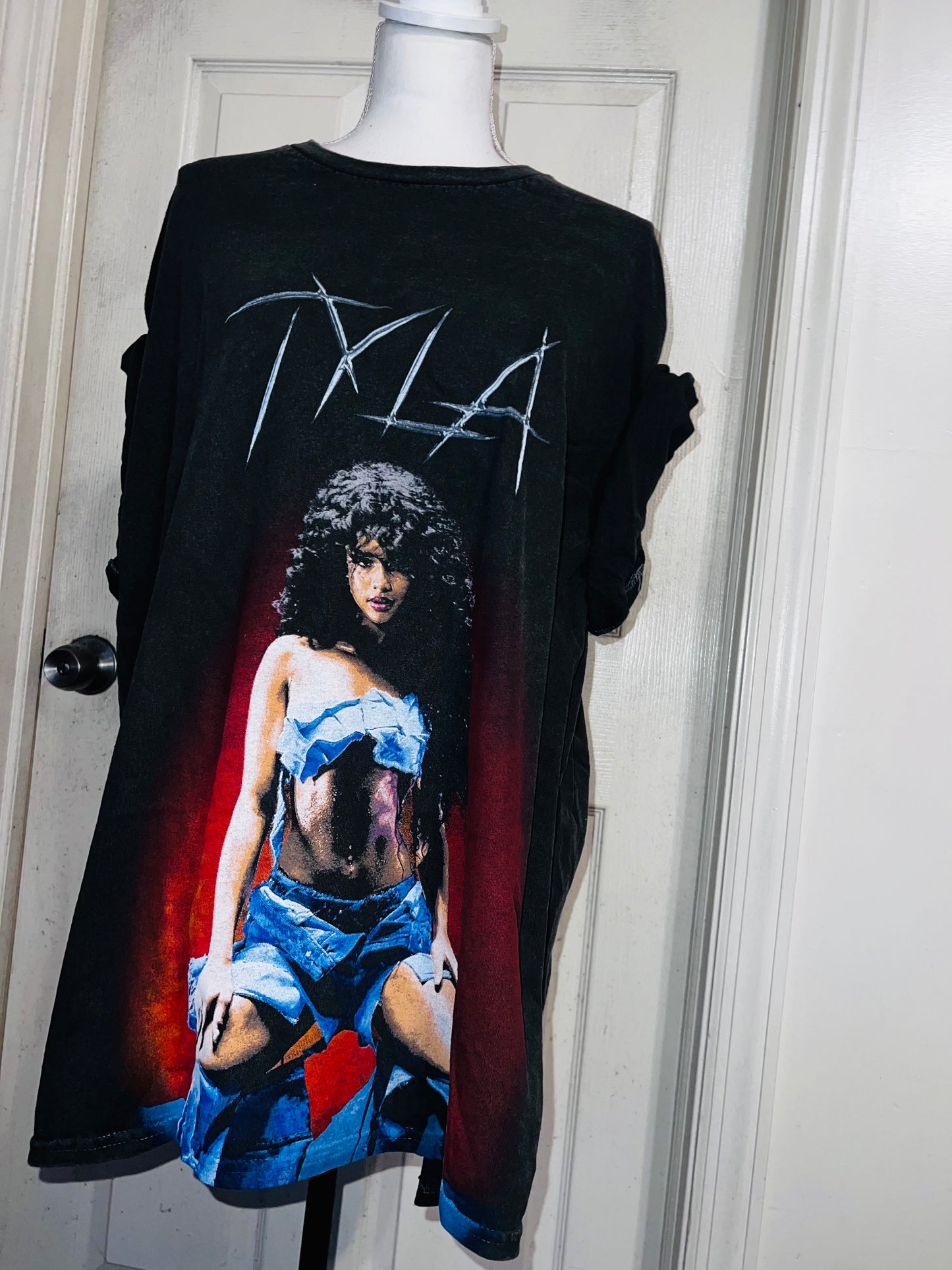 Tyla Oversized Disyressed Tee