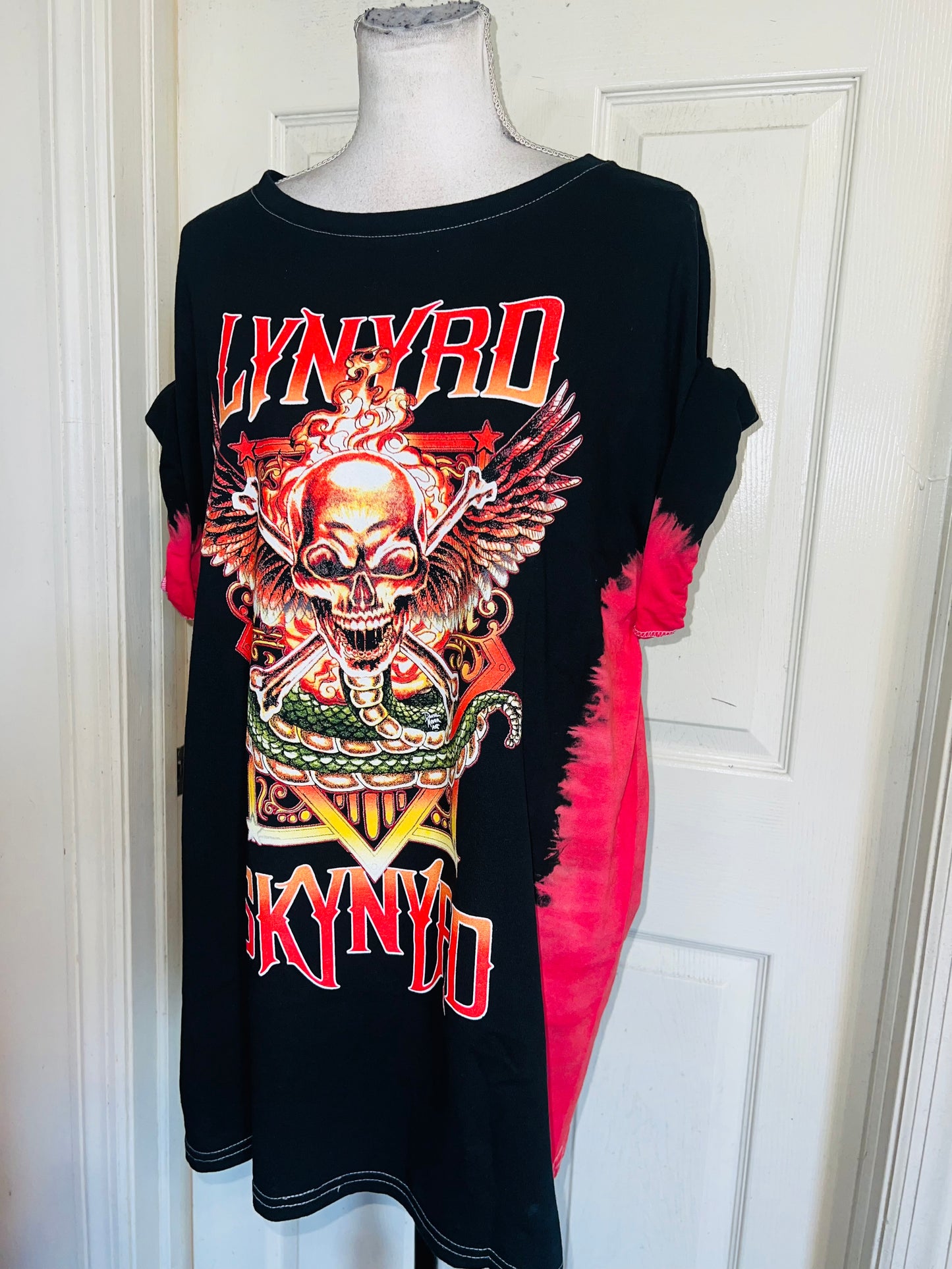 Lynyrd Skynyrd Oversized Distressed Tee