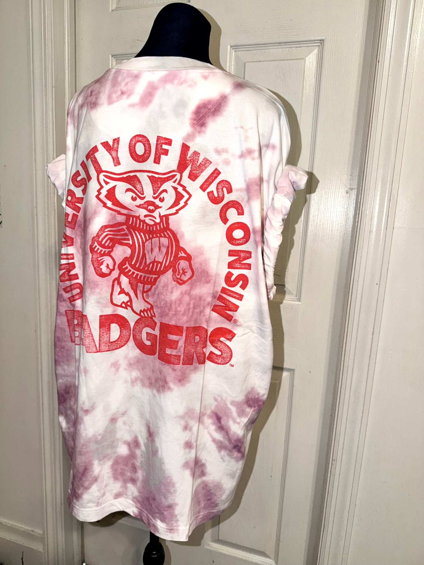 Wisconsin Badgers Oversized Double Sided Tee