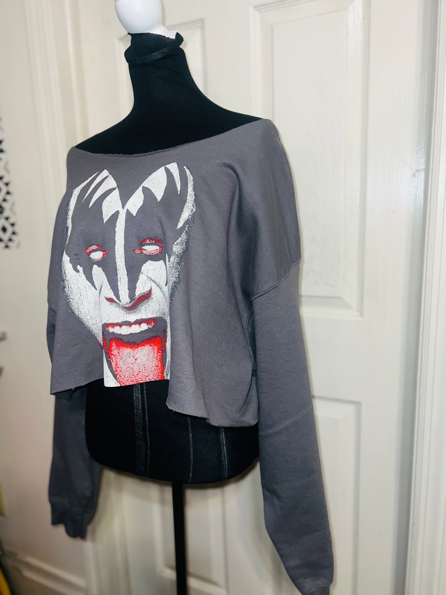 Gene Simmons/Kiss Oversized OFTS Cropped Sweatshirt