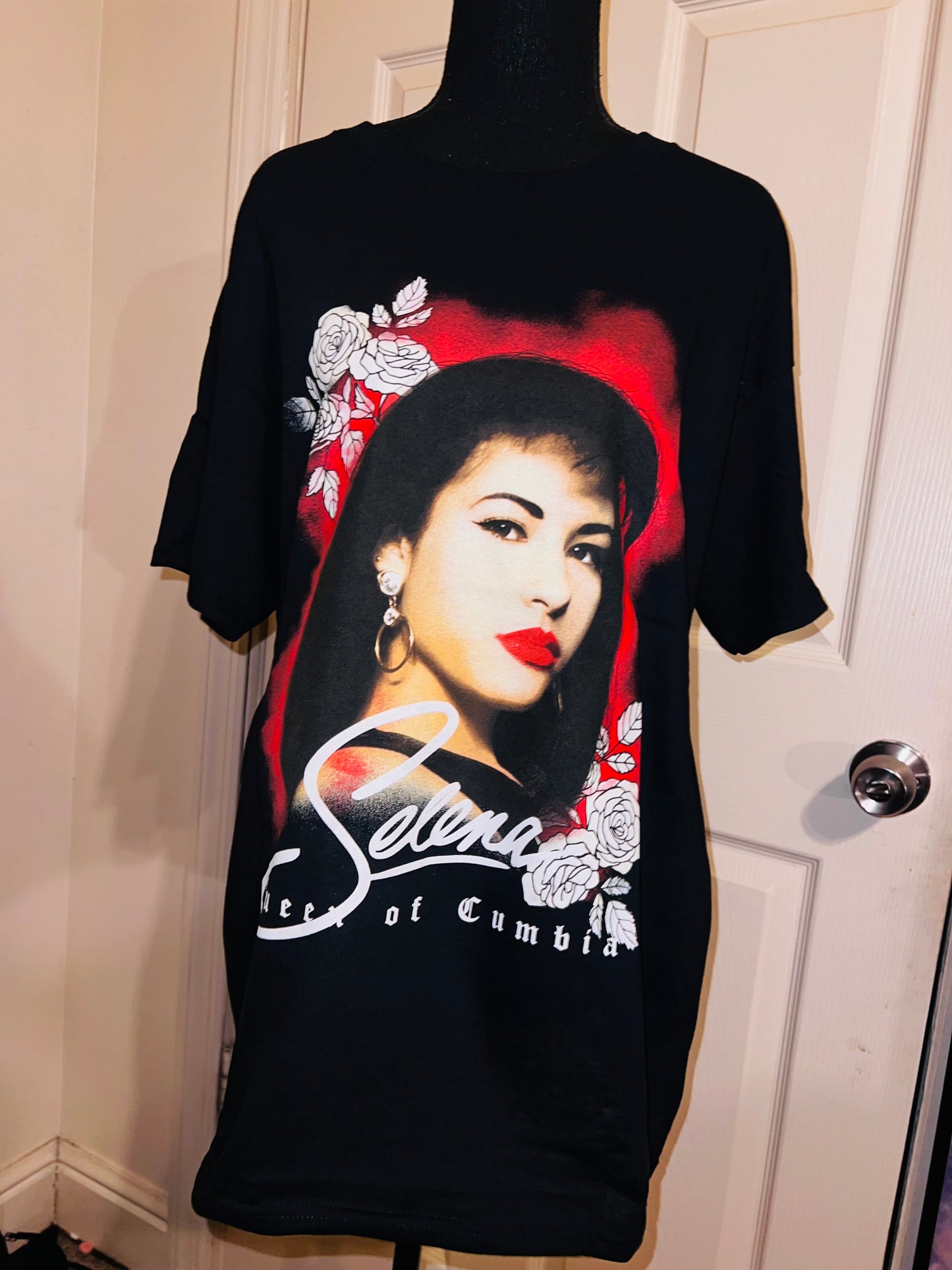 Selena Oversized Distressed Tee