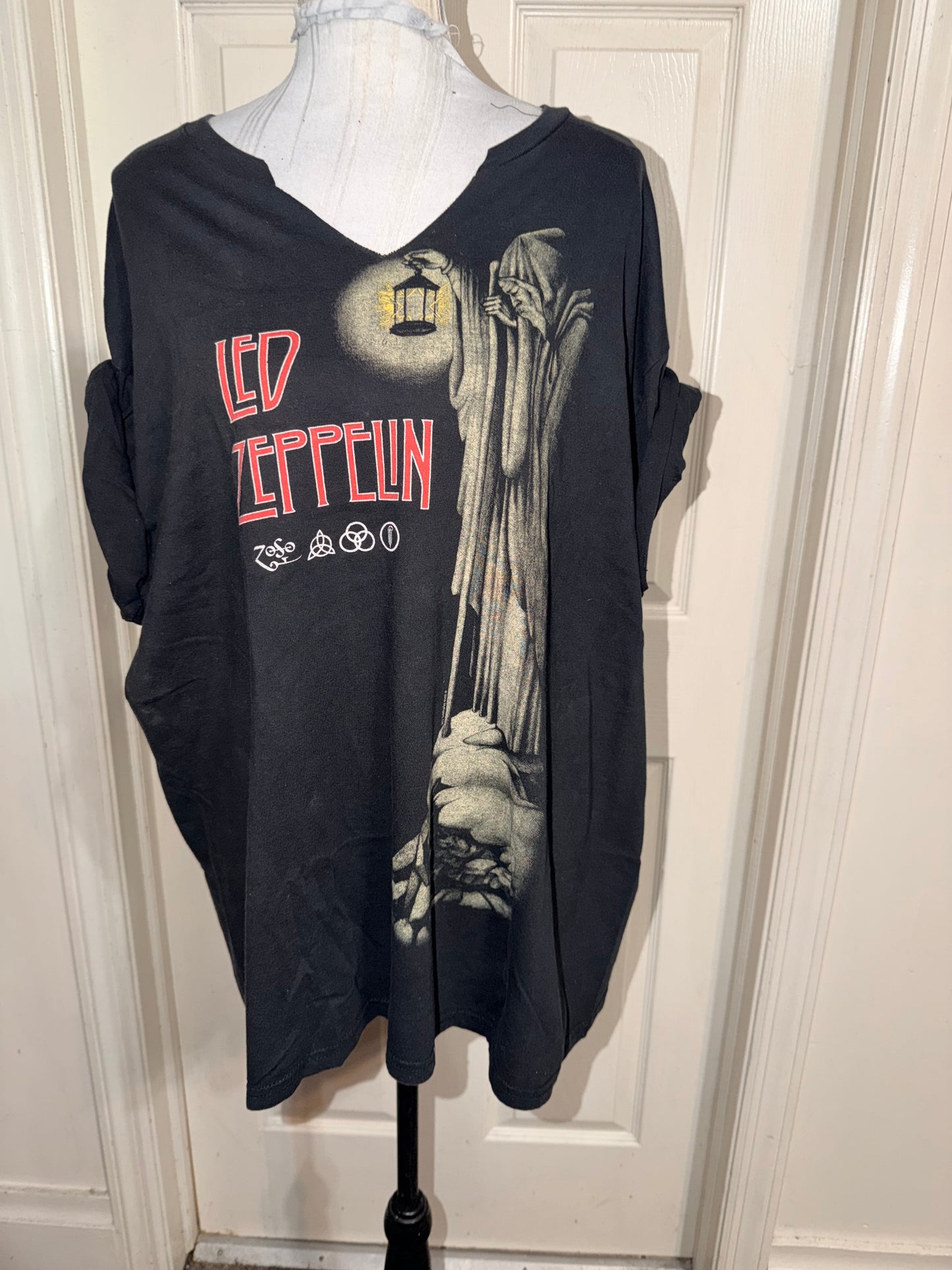 Led Zeppelin Oversized Distressed Tee